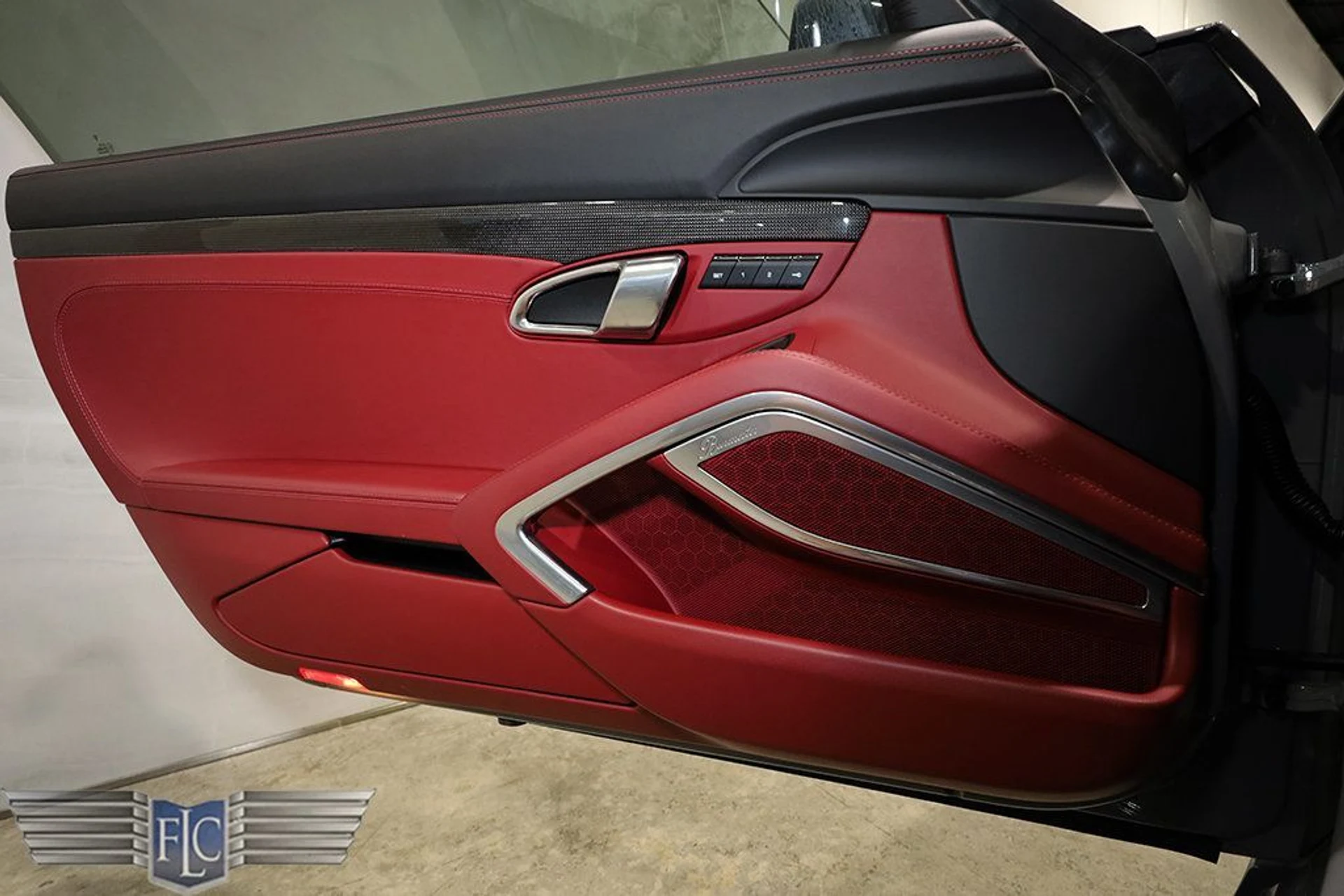 mph020_1304790827_used_2018_porsche_911_turboscoupe_9689_22116353_21_1024_fde15f2d70