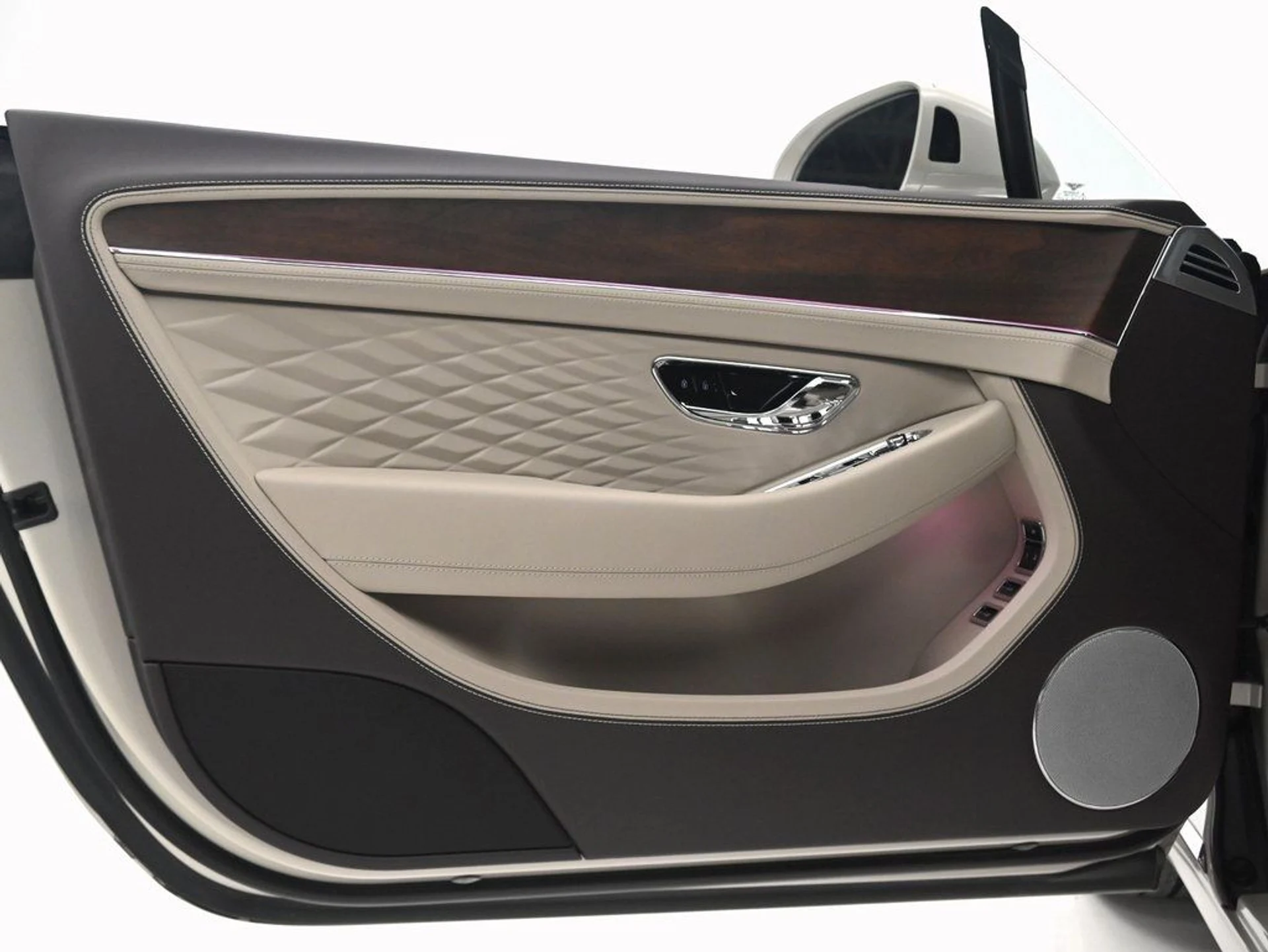 mph020_1306717412_44295032ed087476f360b9fd1f5a9619_10765a3e0c