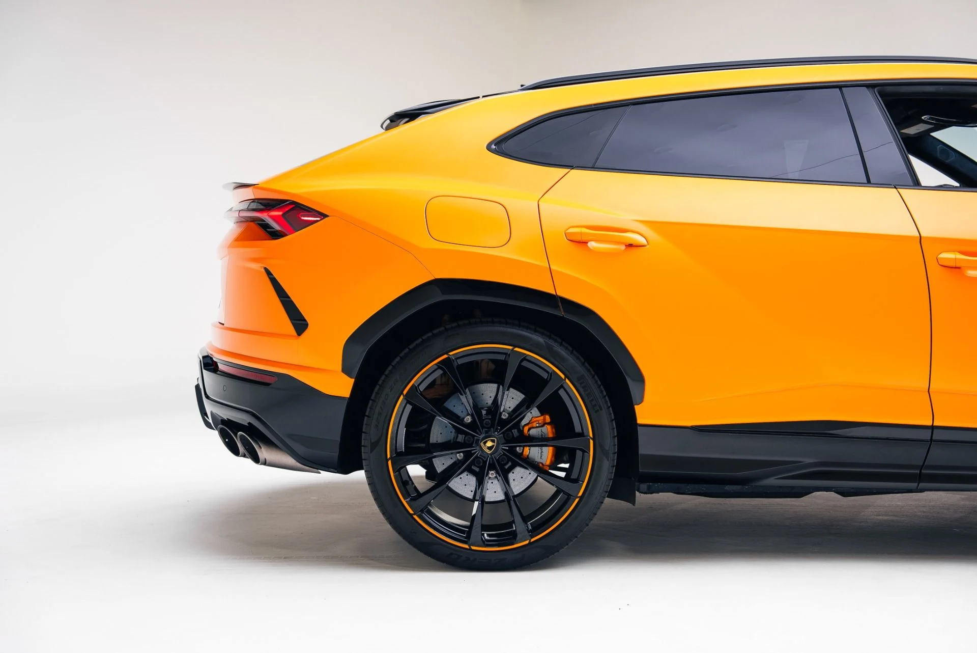 mph020_1316266301_Used_2022_Lamborghini_Urus_1765496956_faaabd5eb6