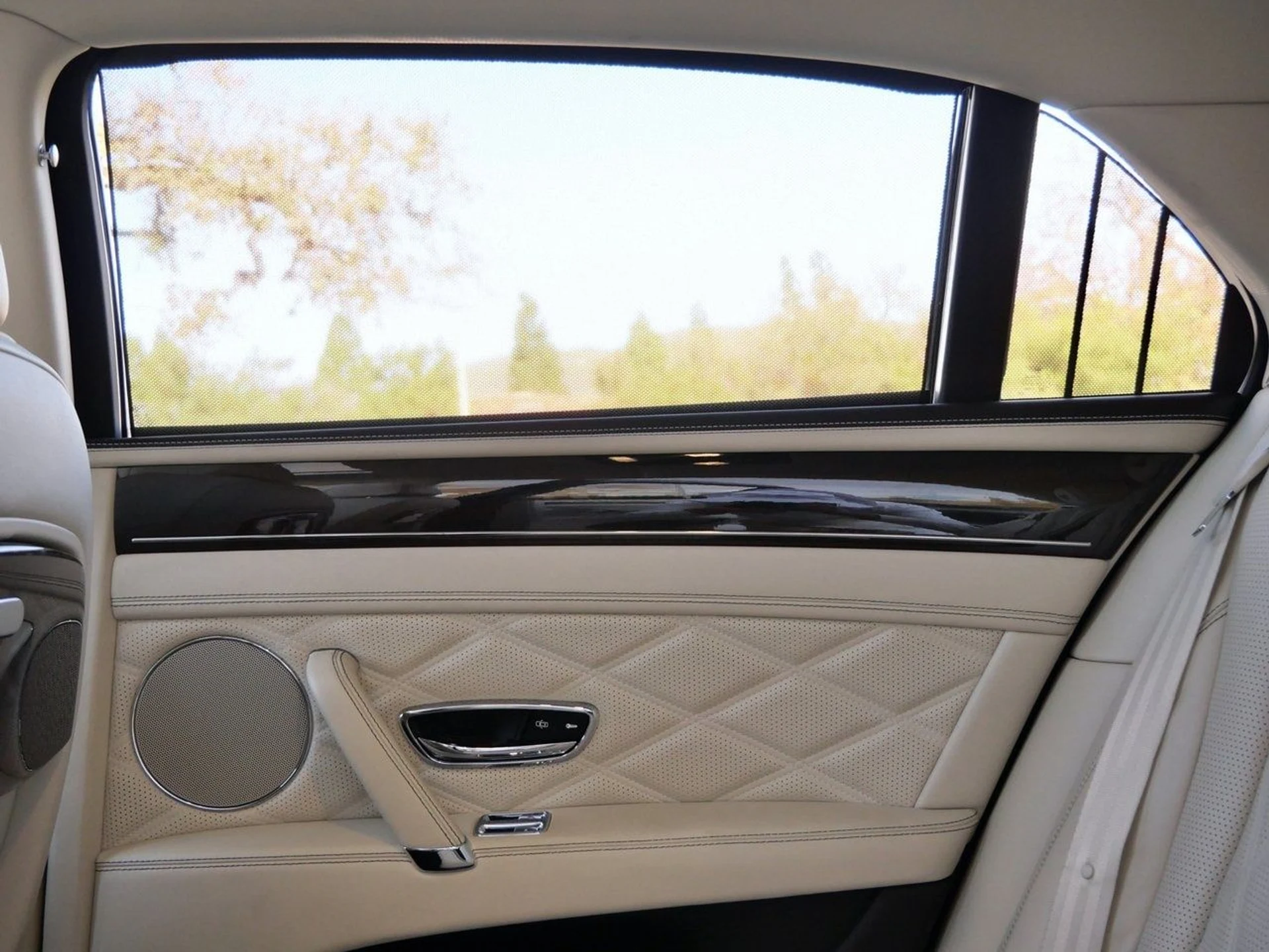 mph020_1317312483_b29b197fe5fe3573f5f86eef9177cd8cx_c00607f62b