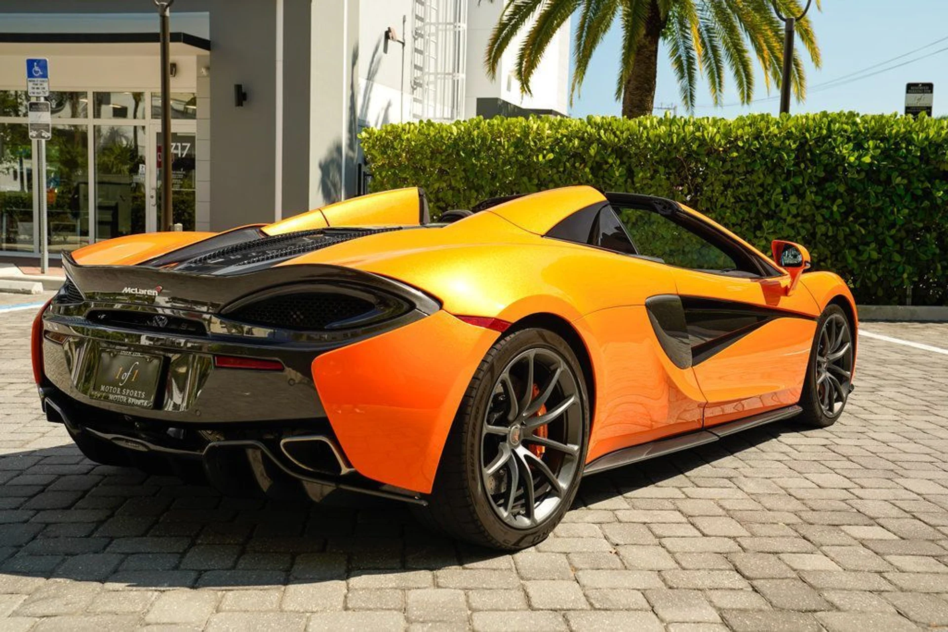 mph020_1318351439_used_2018_mclaren_570s_spider_14354_22891400_21_1024_6437a7b738
