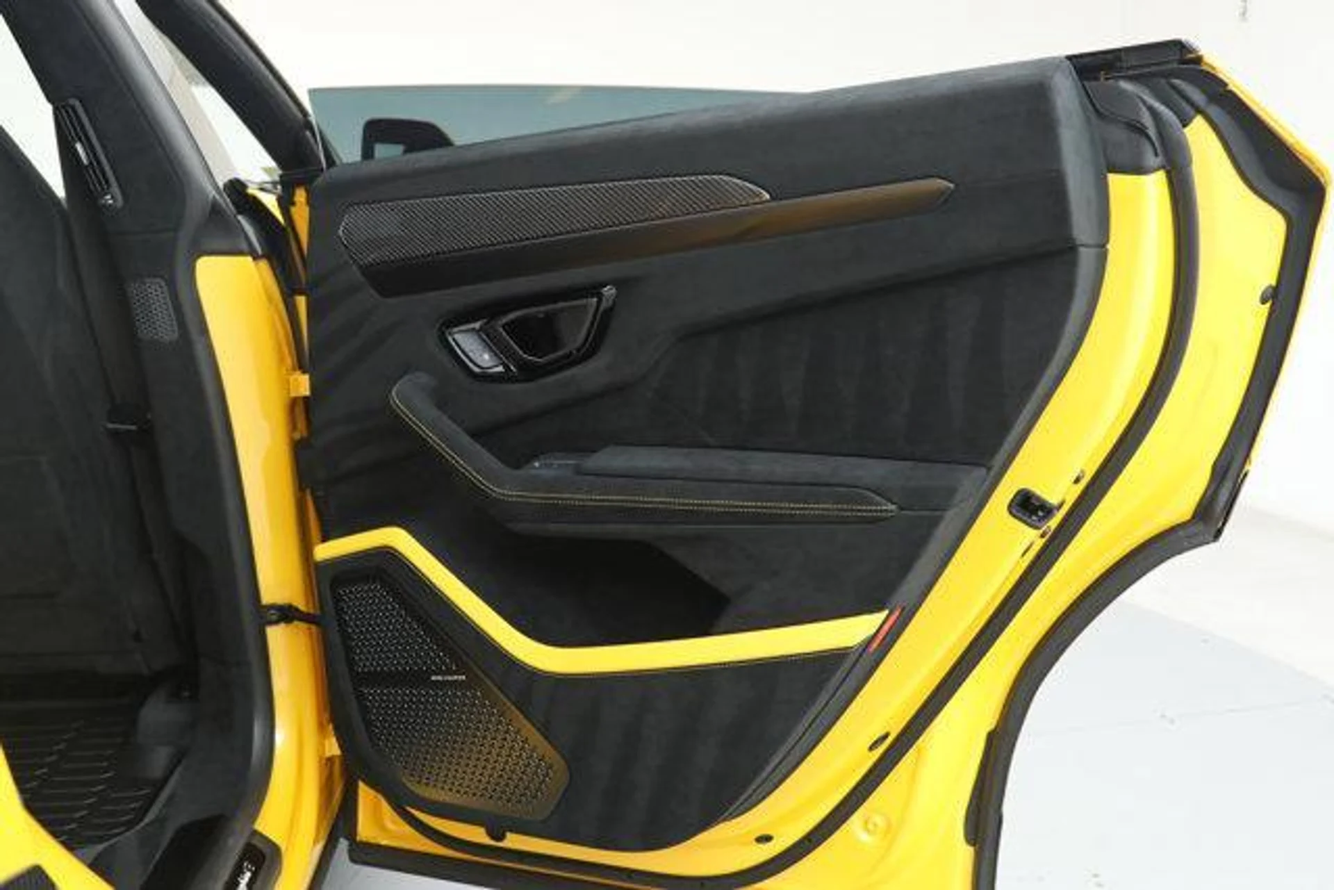 mph020_1322773900_hz0guz_PF_1_F1w0_x_D5hsc_KW_Wd_QY_3d4294db65