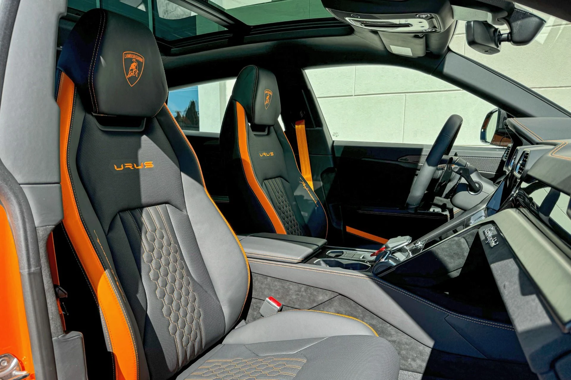 mph020_1325084843_Used_2024_Lamborghini_Urus_Performante_1741676179_6c8ac8f13a