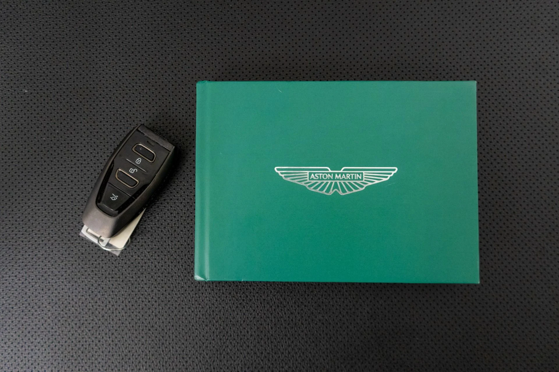 mph020_1336567279_Used_2025_Aston_Martin_Vanquish_Huge_542_K_MSRP_Low_Miles_Extensive_Carbon_Fiber_1786477789_3a2b9fe532