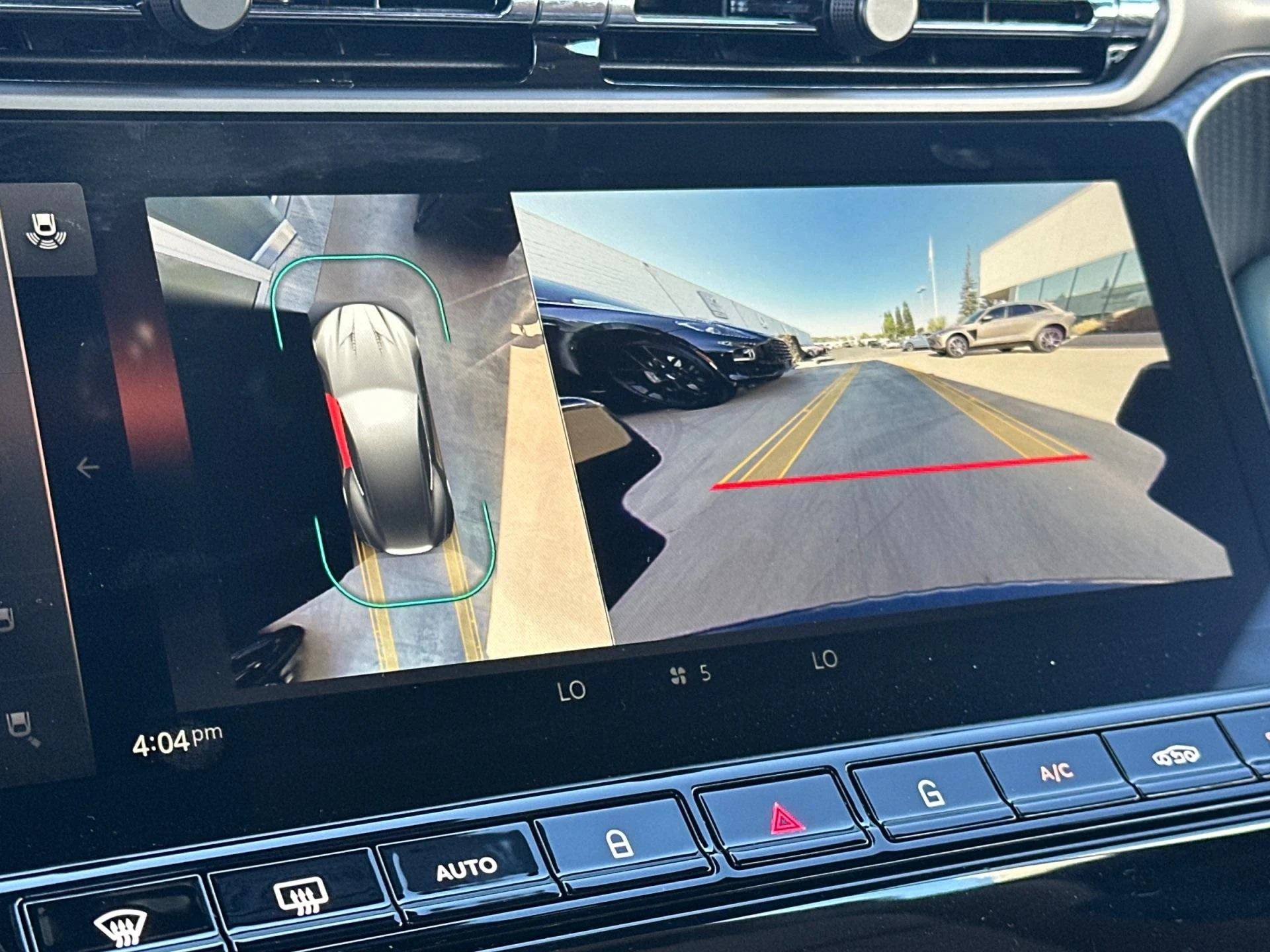 mph020_1338724630_New_2025_Aston_Martin_Vanquish_Coupe_1758724531_f0de6bbf4e