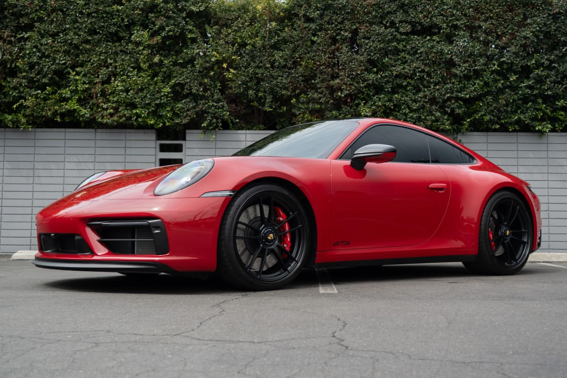 mph020_133873494_Used_2024_Porsche_911_Carrera_GTS_1756425318_67432c4d9b