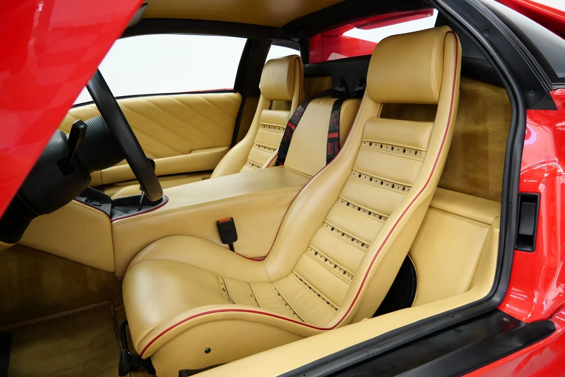mph020_1342290288_Used_1991_Lamborghini_Diablo_Extremely_Low_Miles_Collector_Grade_1787850744_afcda1bd19