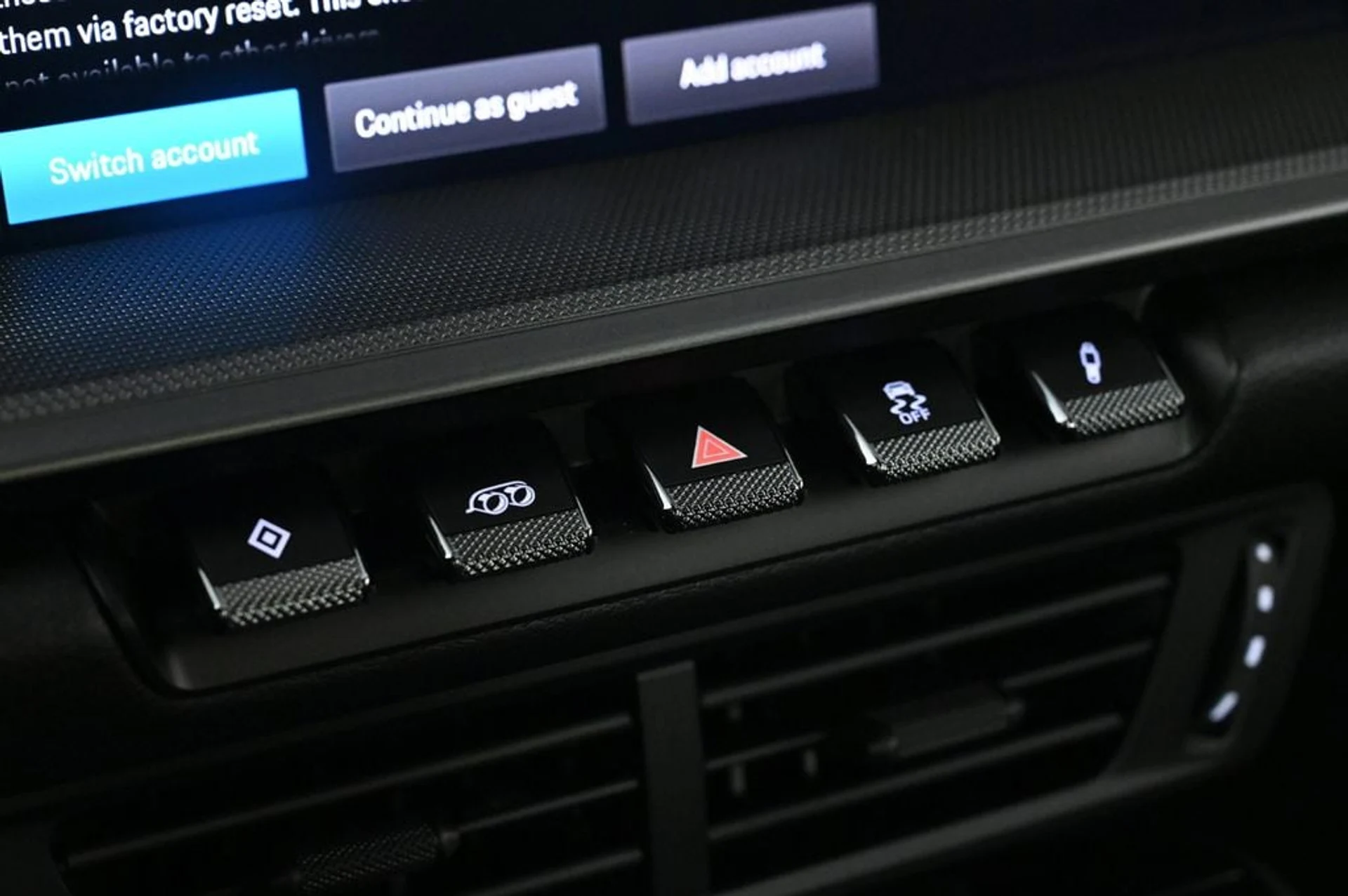 mph020_13430584_b0e128f89addfae954a4c35e6cb50360x_e98a9e089c