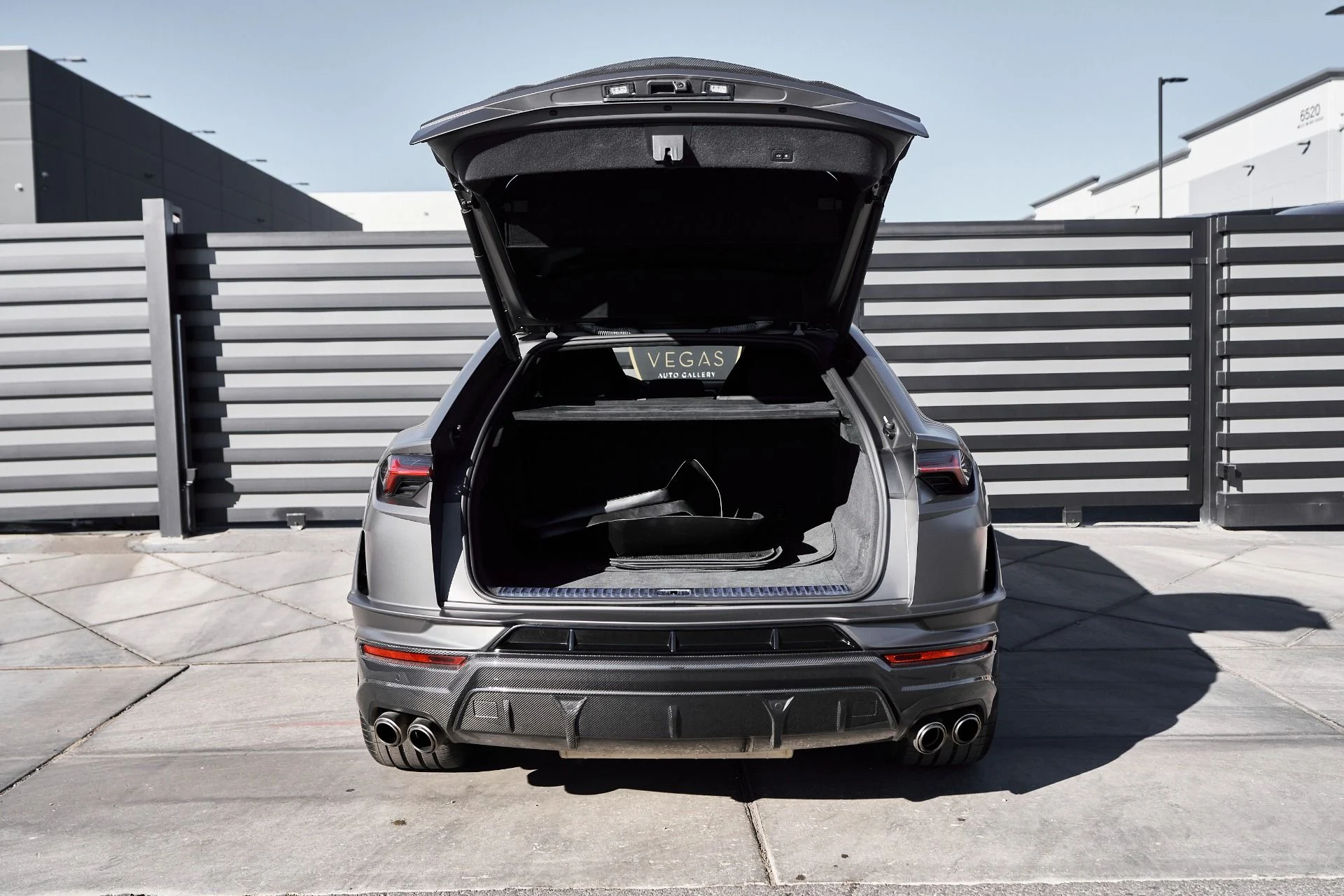 mph020_134370868_Used_2023_Lamborghini_Urus_Performante_1761860722_94e46d5634