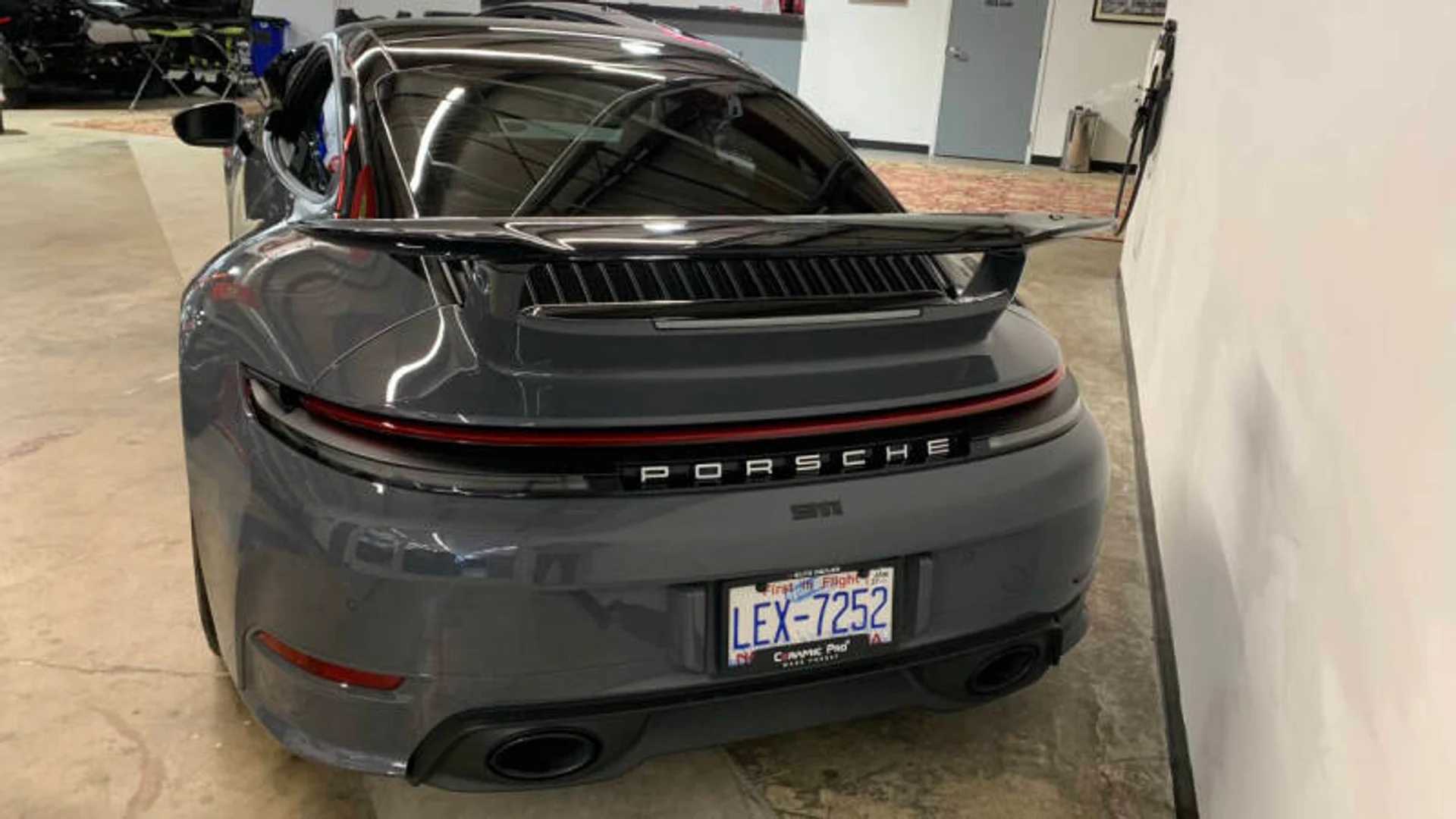 mph020_1372508622_2025_porsche_911_carrera_2dr_coupe_d0fa383dbe