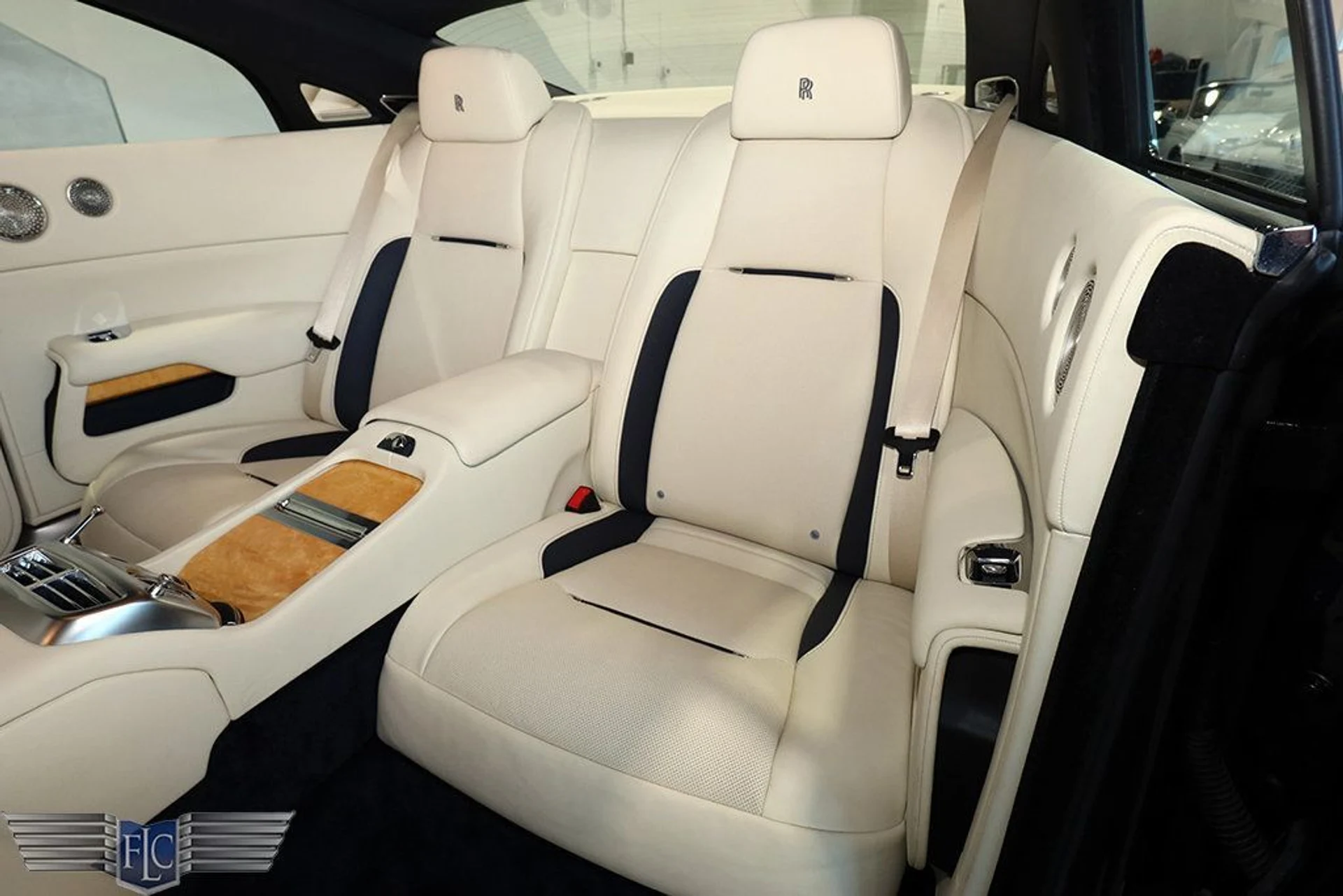 mph020_1375714260_used_2019_rolls_royce_wraith_coupe_9689_22959552_21_1024_64699ffff6