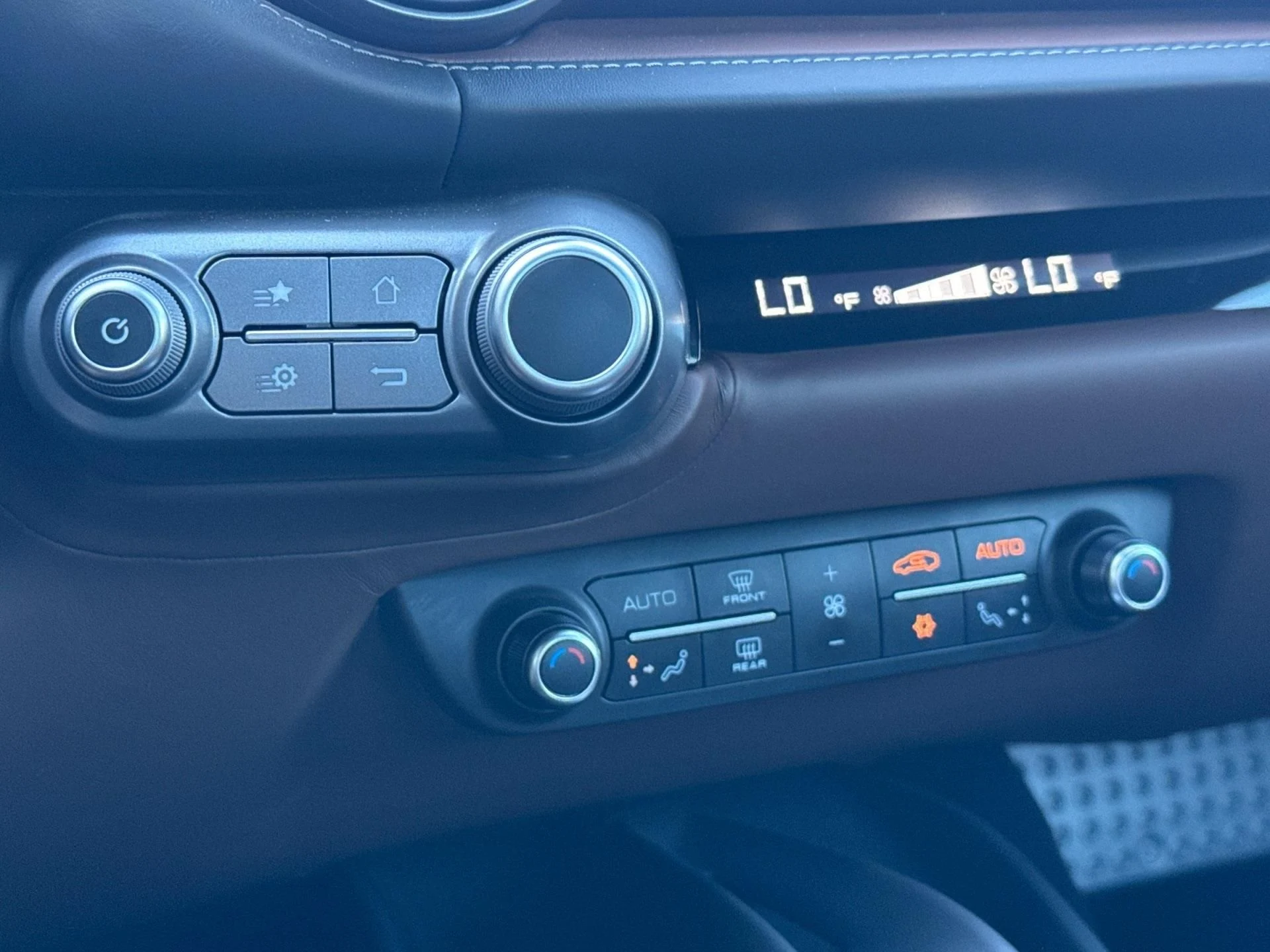 mph020_137754415_Used_2022_Ferrari_812_GTS_1756563241_4f36e3f30c