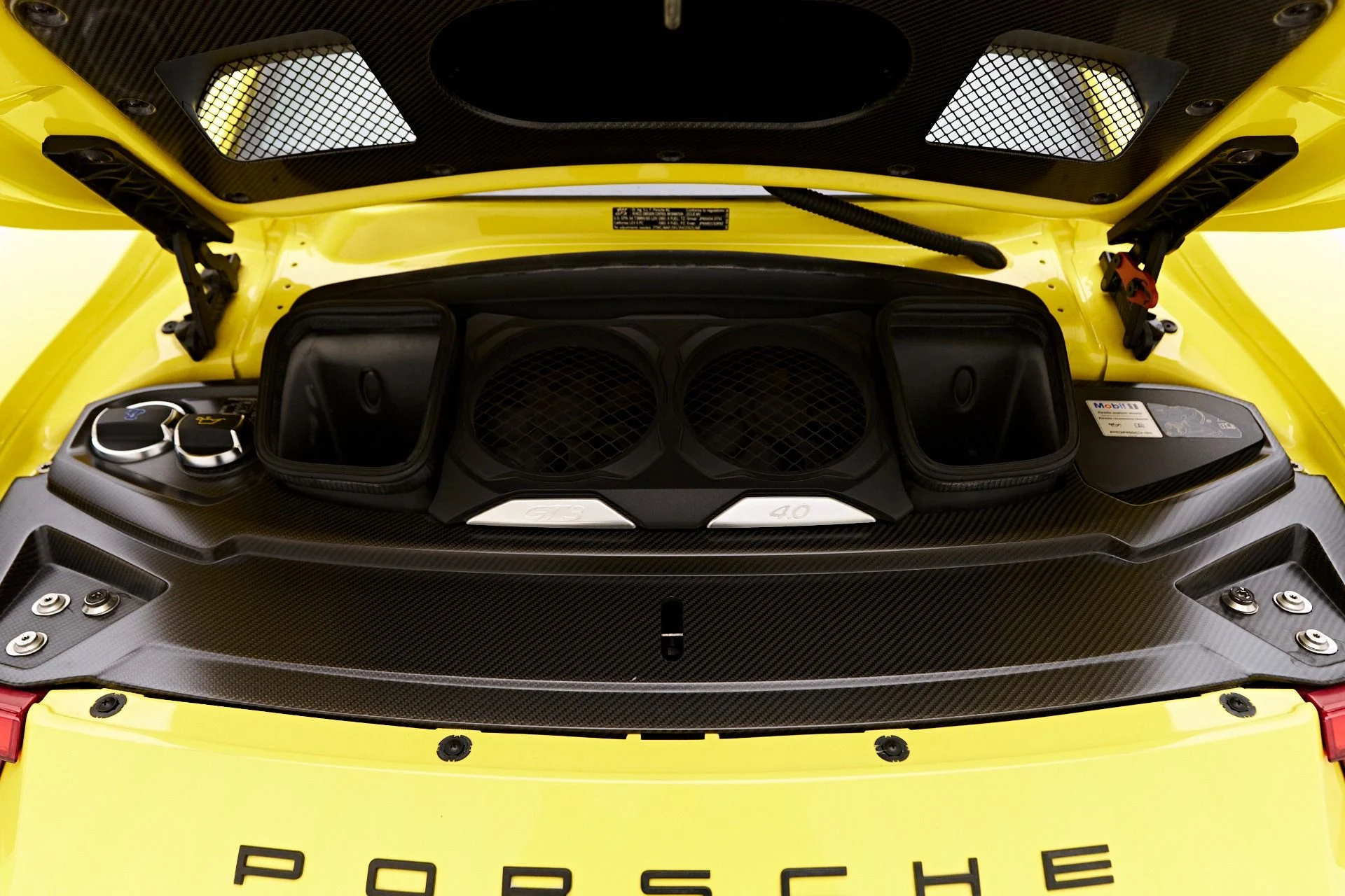 mph020_1379103099_Used_2018_Porsche_911_GT_3_1755896693_e4d86f11f7