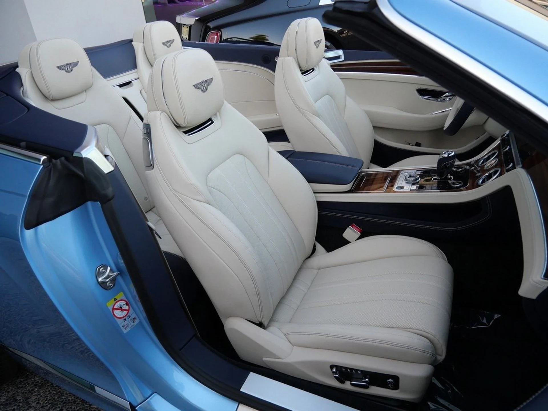 mph020_1382889846_a62abaf6ae724d0aa1e5d27b66b1d551x_53910944ec