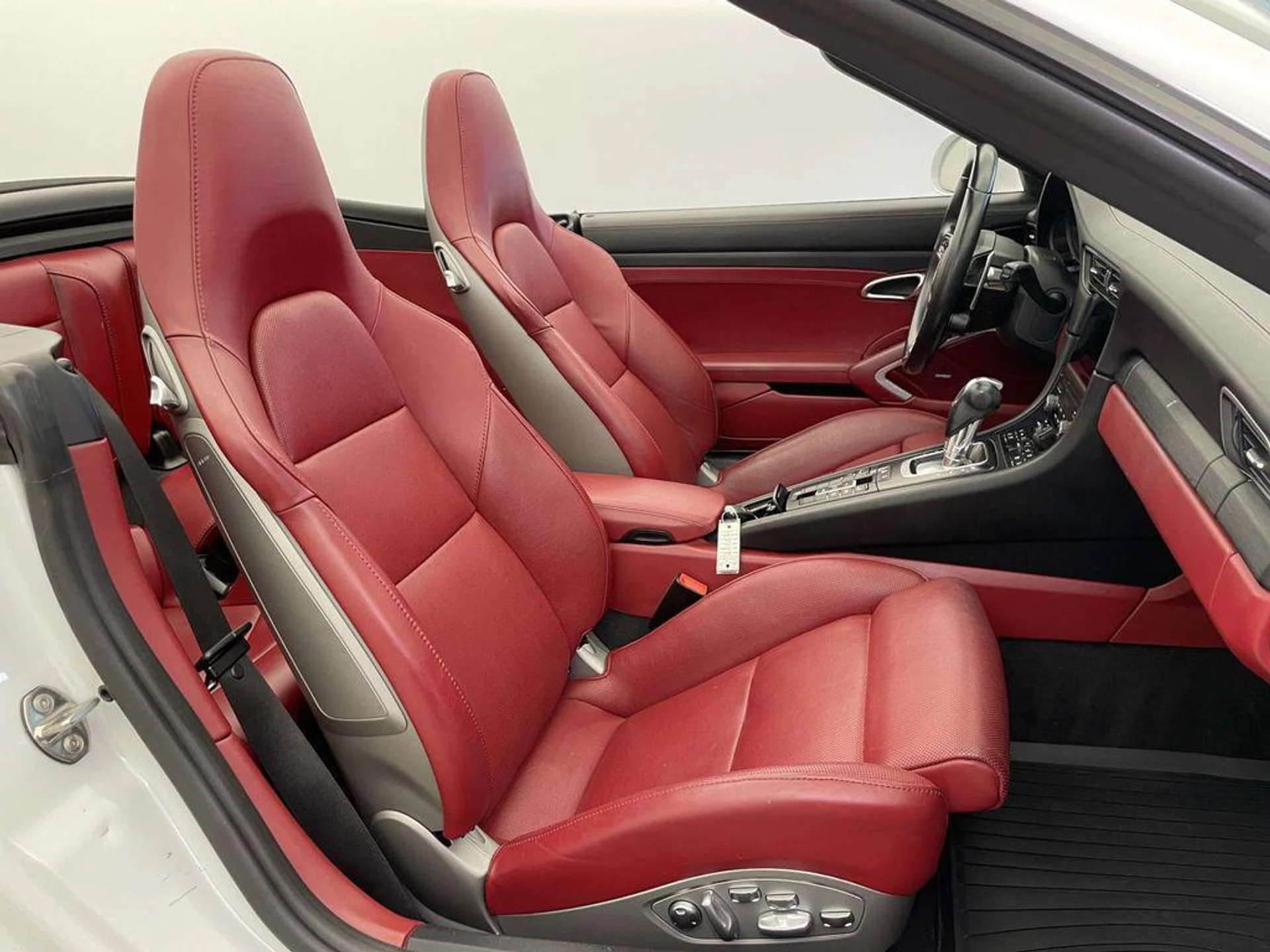 mph020_1402464482_Mev_Ef28jf_Mhd_JL_Vgc_X77_F5_Zj0_f4c6e8115d