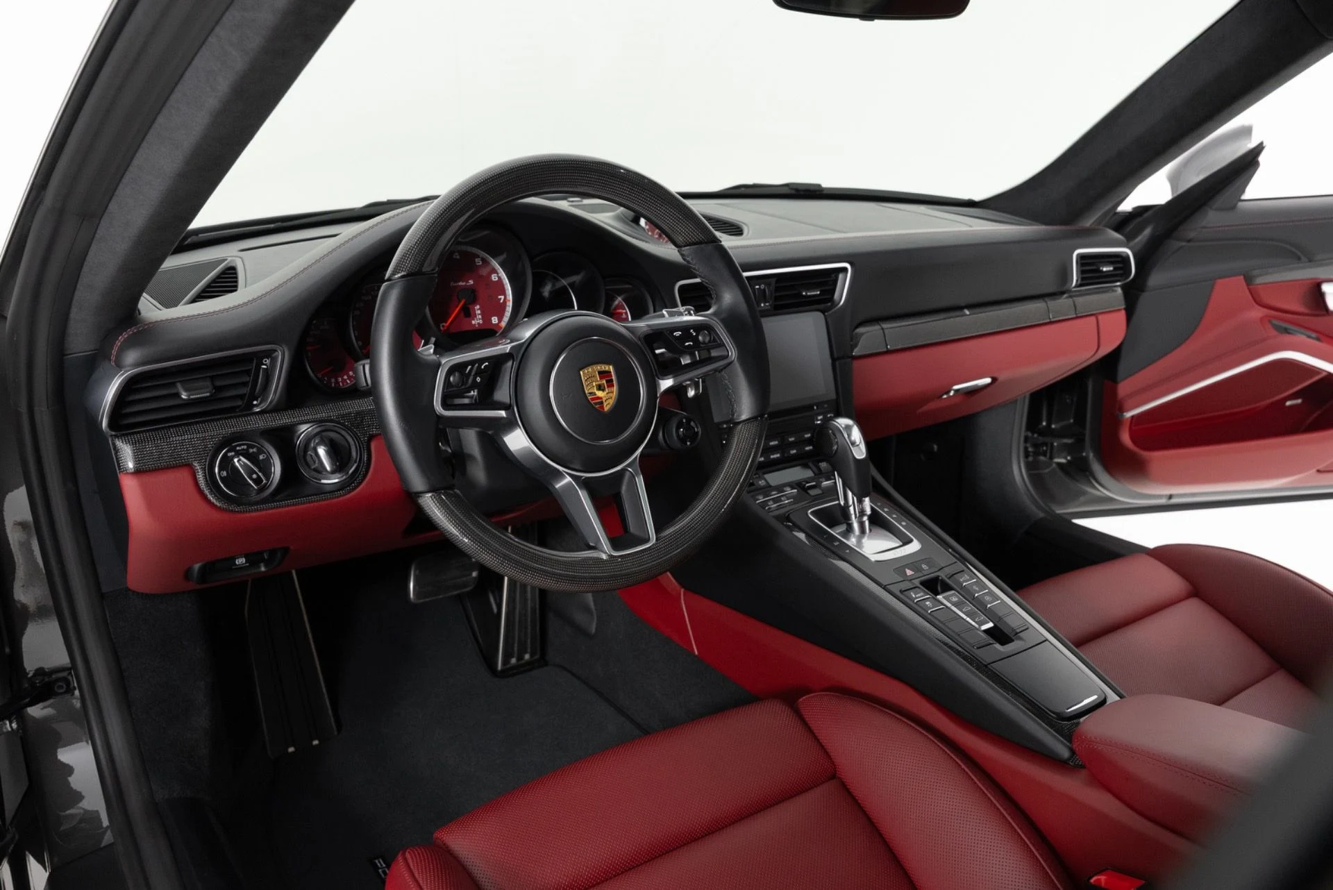 mph020_1403800527_Used_2019_Porsche_911_Turbo_S_1774999642_85ceeb3498