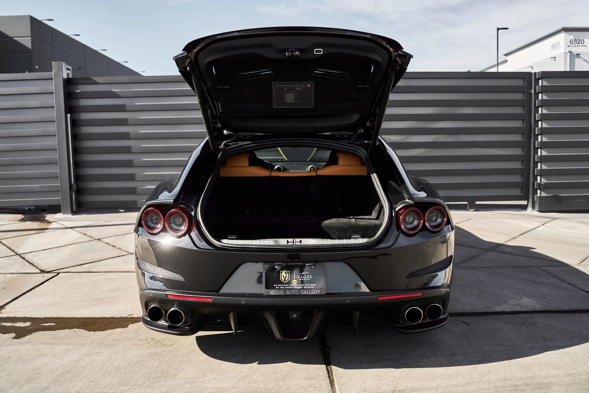 mph020_1406024479_Used_2018_Ferrari_GTC_4_Lusso_V12_1764210129_202f9b2777