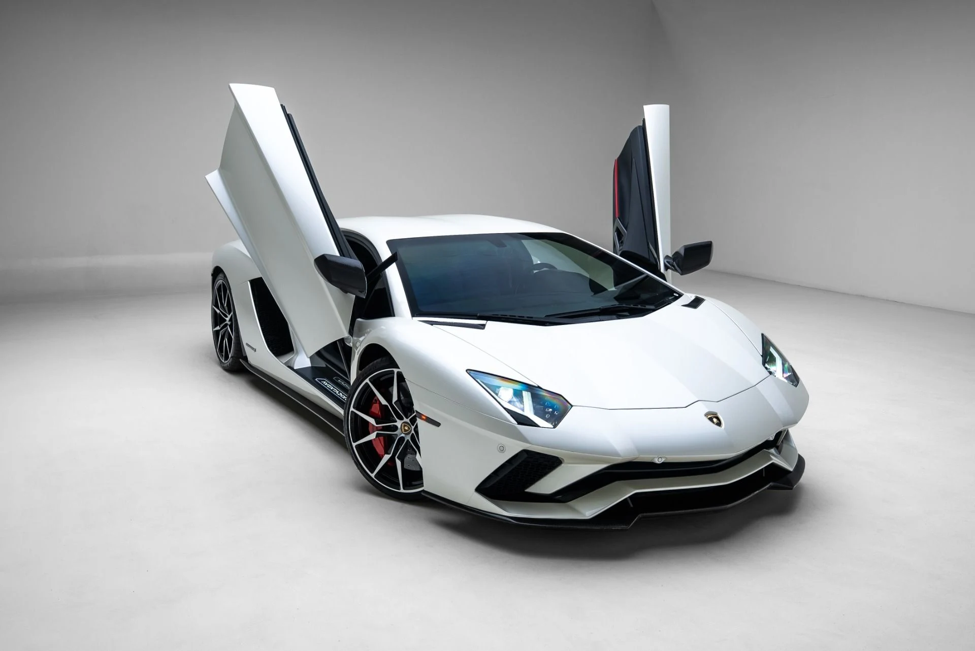 mph020_1421830442_Used_2017_Lamborghini_Aventador_LP_740_4_S_1775604663_b2be293a7e