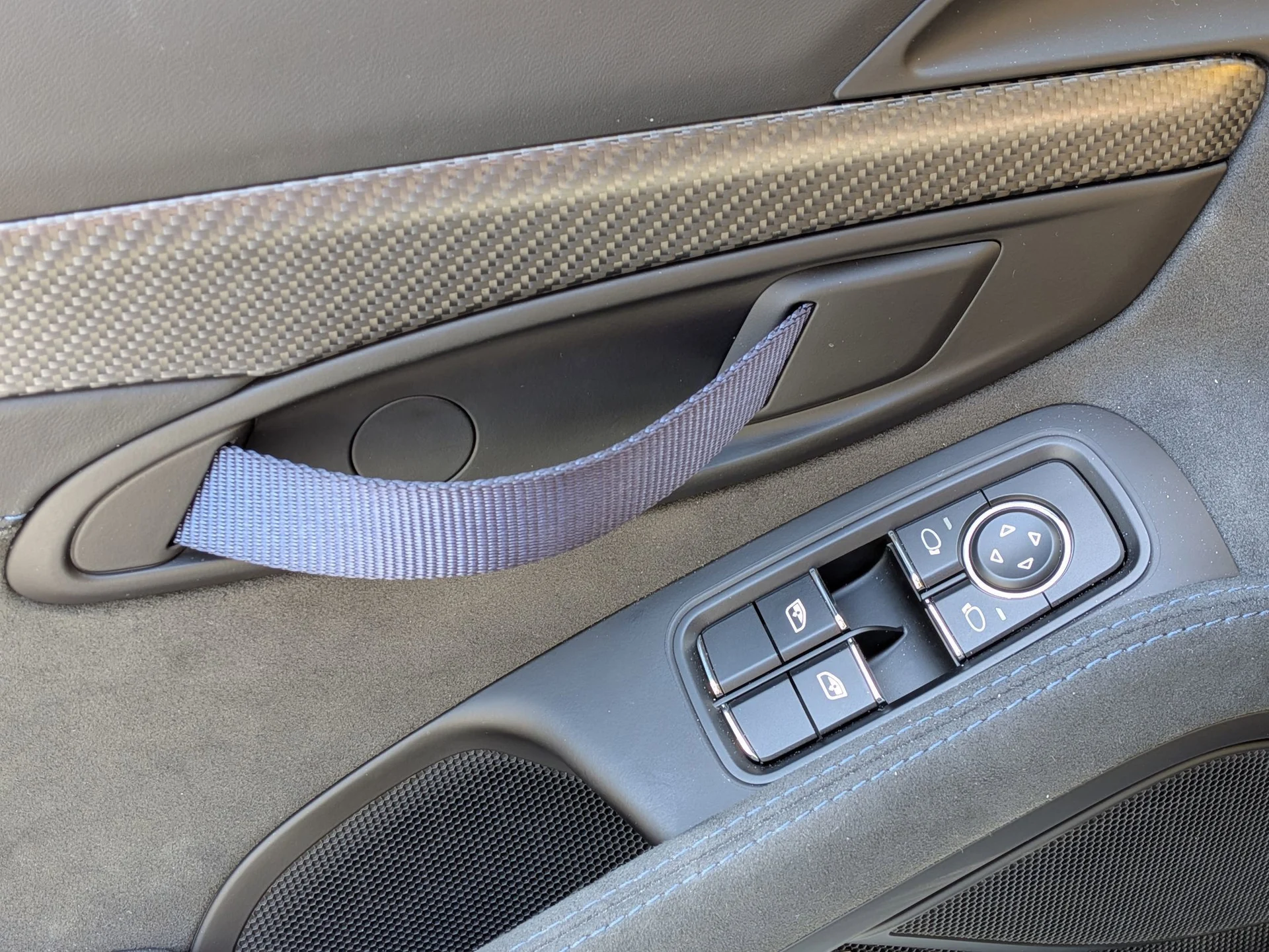 mph020_1424484741_321bebfb85db7d2535350ad1c366f4fdx_8f8c9a5c80