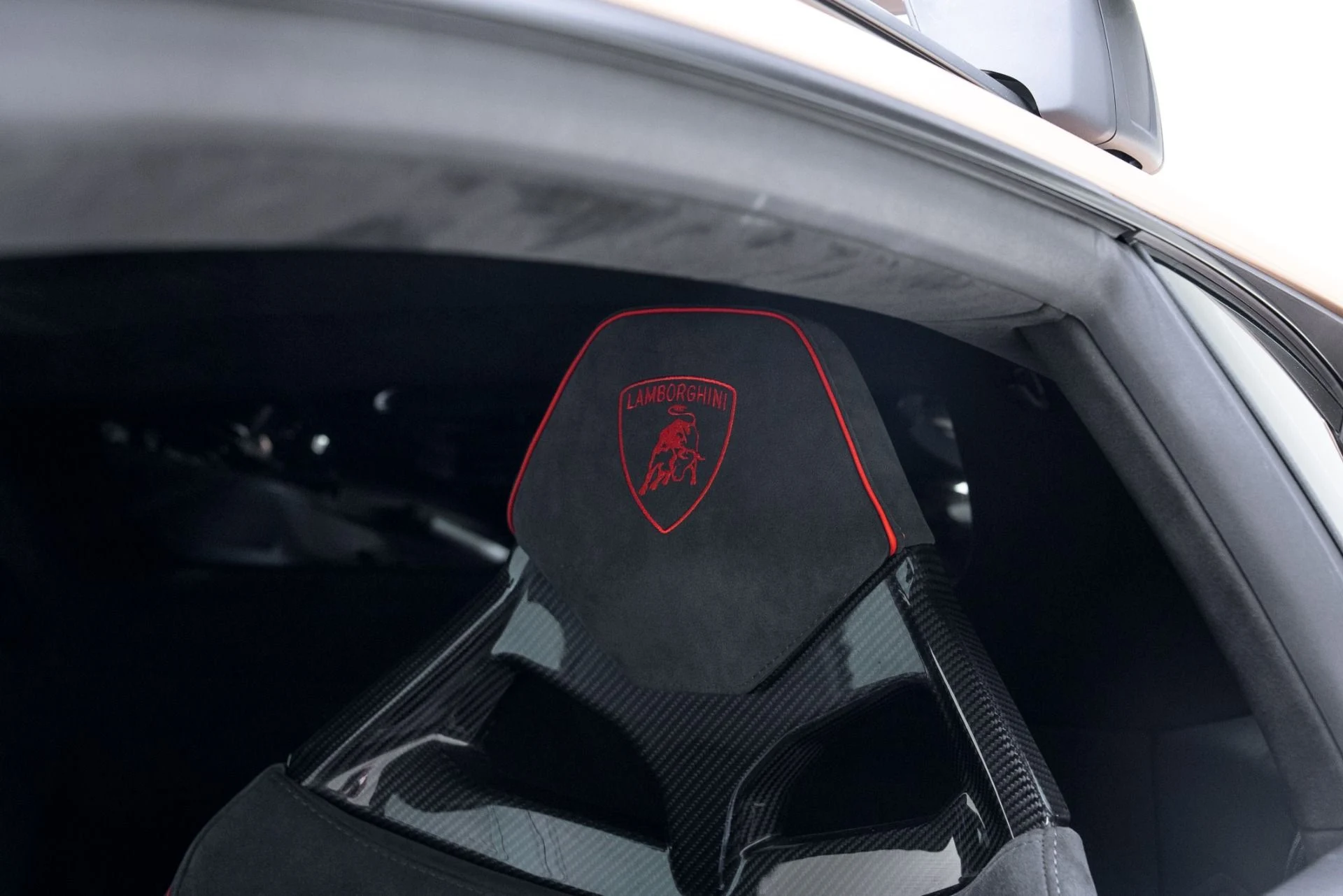 mph020_1430167046_Used_2024_Lamborghini_Huracan_Sterrato_1774458866_1856b399d7