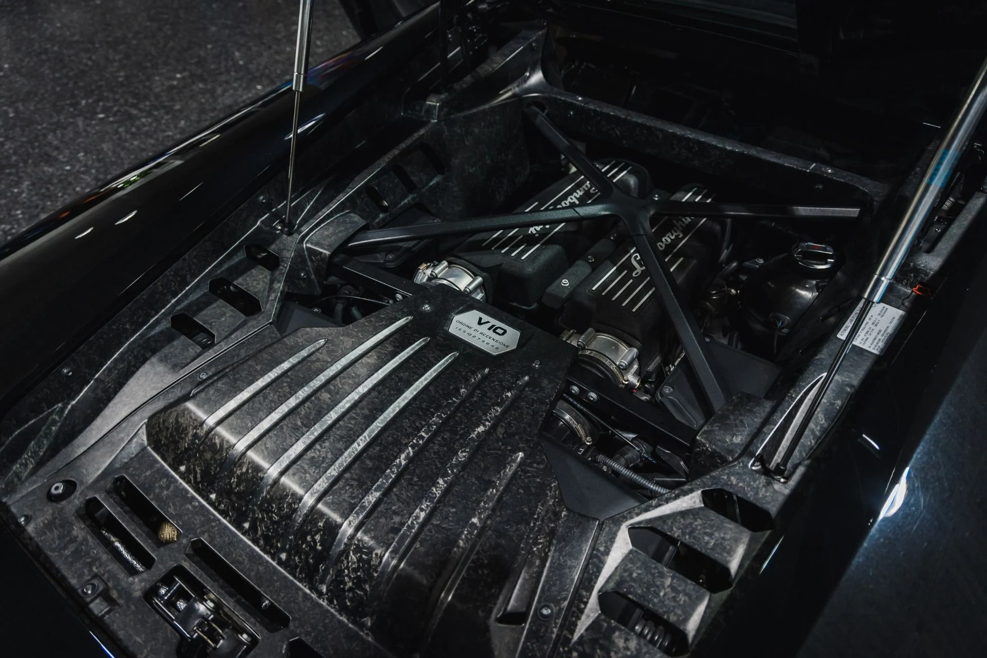 mph020_1434008597_Used_2017_Lamborghini_Huracan_LP_610_4_1775435586_6965b2b1ba