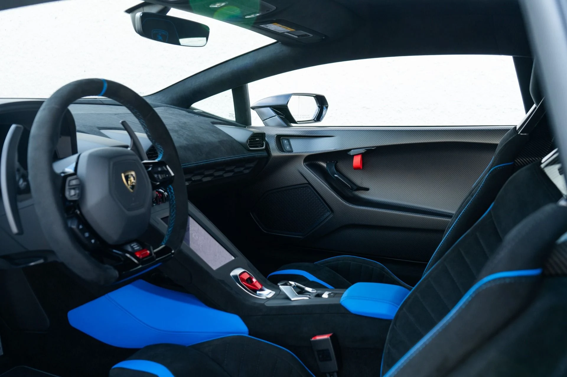 mph020_1436458780_Used_2023_Lamborghini_Huracan_STO_1760737861_d7e687e042