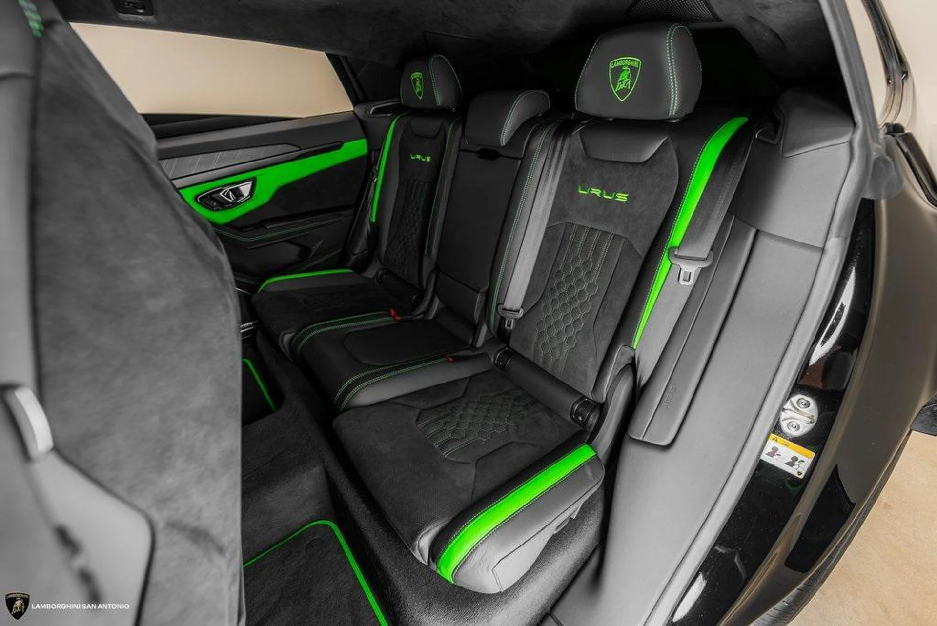 mph020_1436549837_7qaog5ae_CY_Pa_Vq_P1_M7_Q3v_Li6_LII_3ef9f8e974