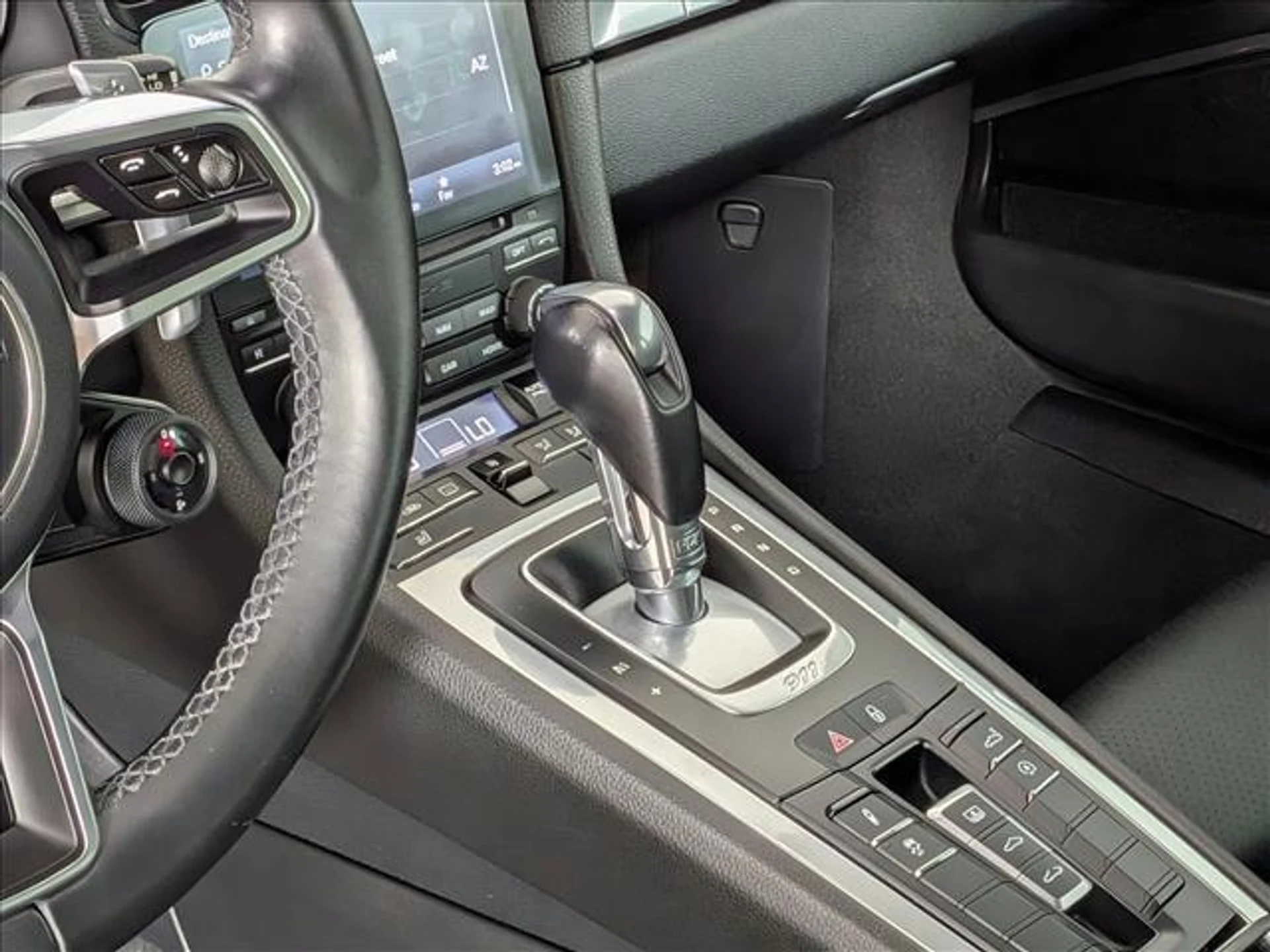 mph020_1441235950_xb_SU_164up_Mf73_Sl_Pymth04_UQ_Bdk_94307bfac8