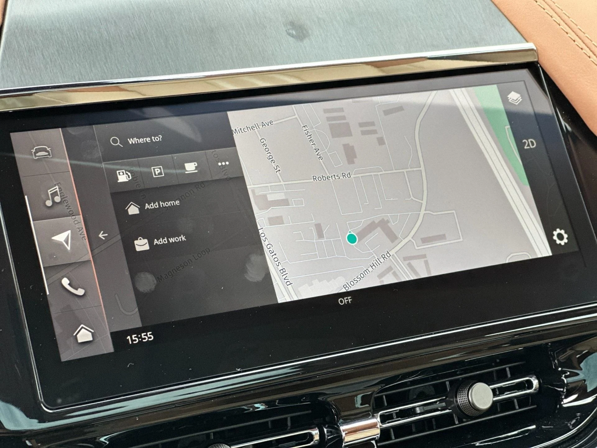 mph020_1443251613_New_2025_Aston_Martin_DBX_707_1759500541_23a5a70230