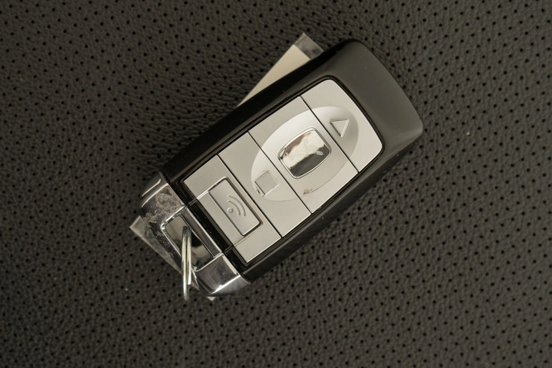 mph020_1446178034_Used_2019_Rolls_Royce_Wraith_The_Wraith_Package_Starlight_Headliner_Surround_Cameras_1773246282_194ca0530f