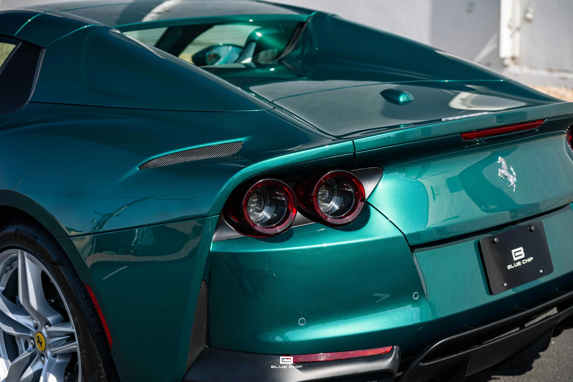 mph020_1452550235_6a612ff52e8bec60fc64a37a_23798_202022_20_Ferrari_20812_20_GTS_20_Verde_20_British_21_4163f7cd1e