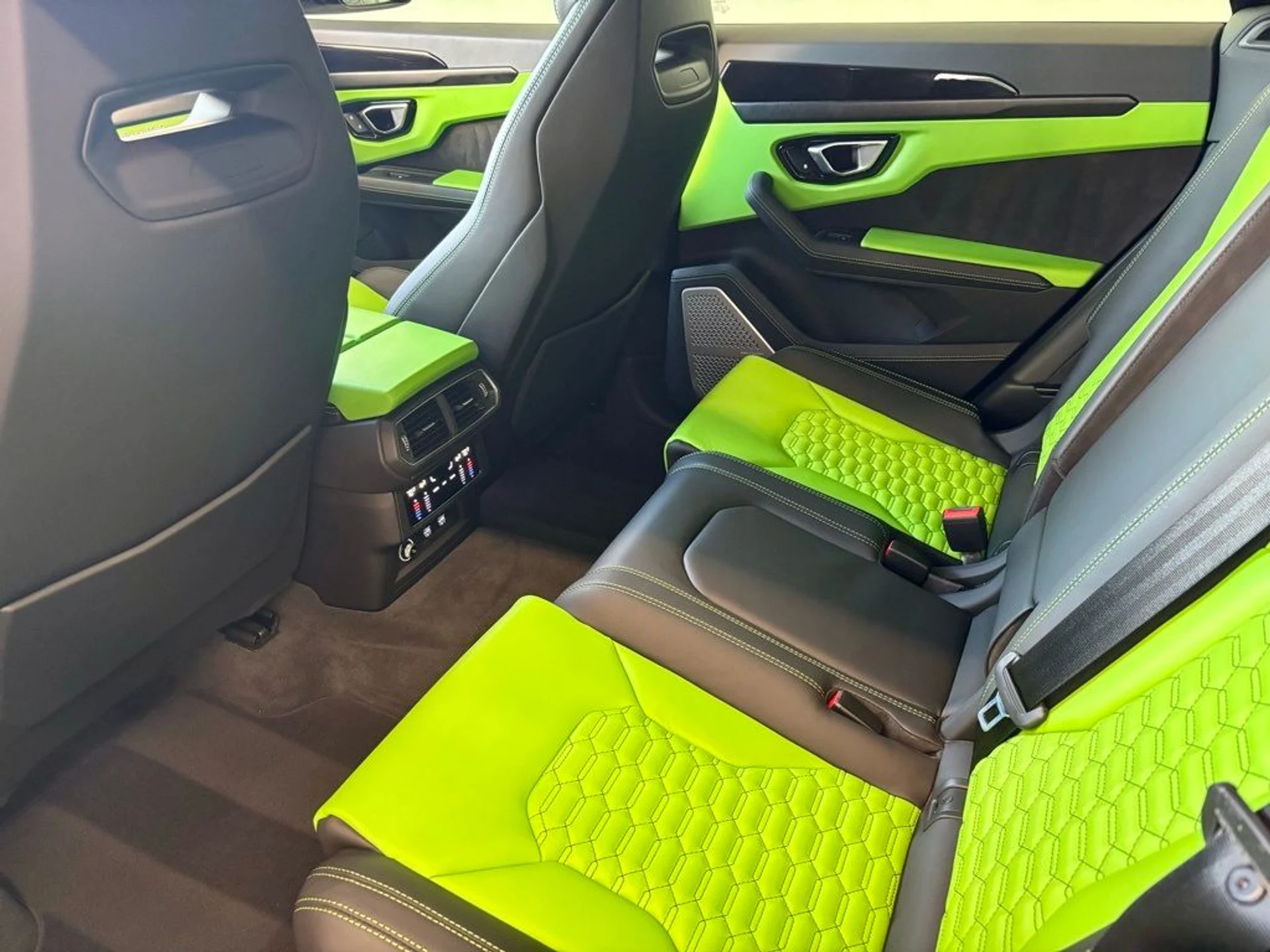 mph020_1453138039_f44c5cd5140b40caa7d5619d154ea30f_bc47434bb6