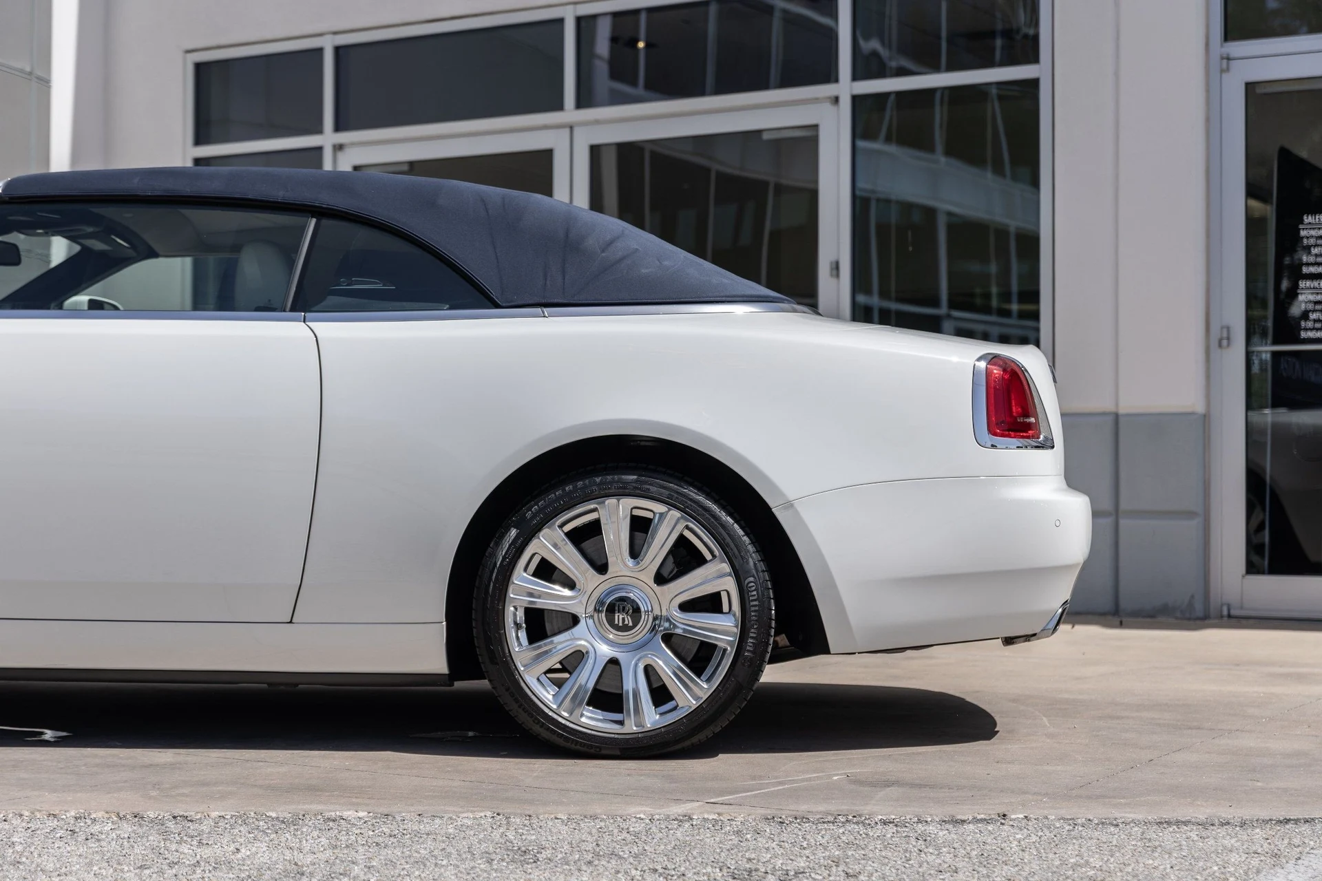 mph020_1454323152_Hi_Tech_Luxury_Imports_LLC_SCA_666_D50_HU_107224_image_20_2d1c18e07a