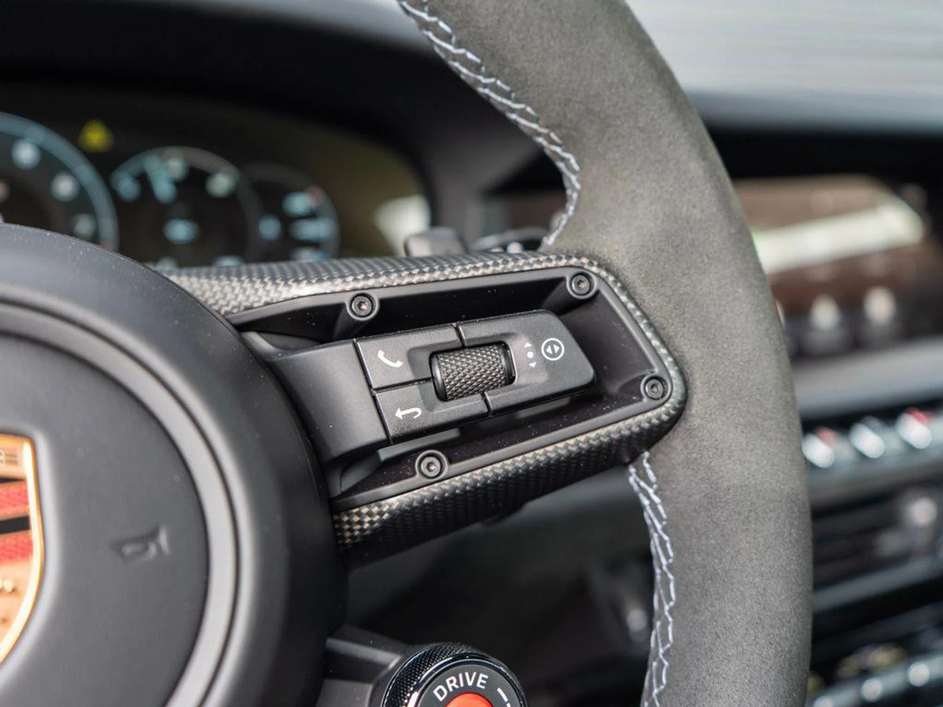 mph020_1455316824_ksm9nr_R38_OU_Al_D_x_Uu_Rh_EZ_7_O7_Y_0c2b36f14d