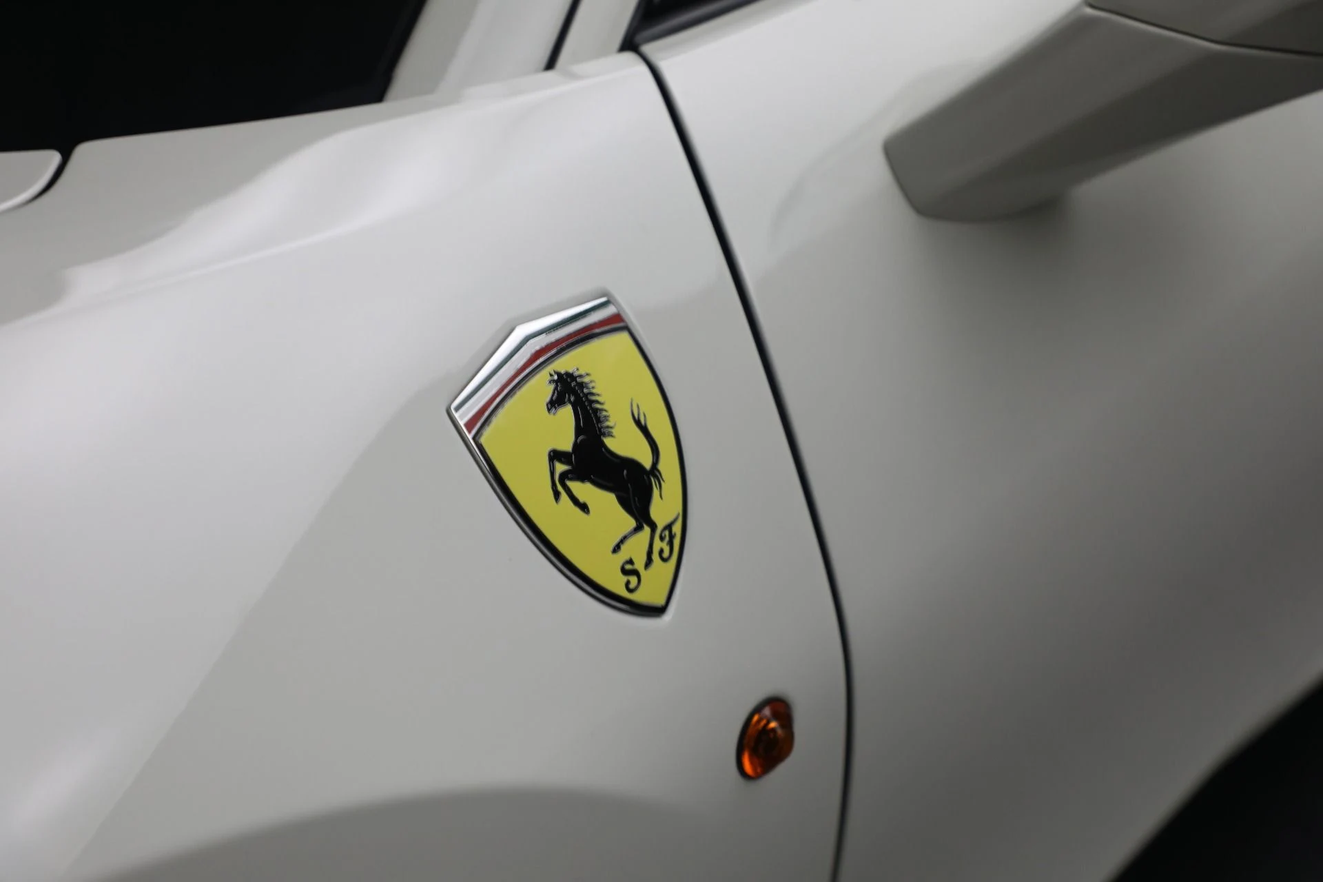 mph020_1464923037_Used_2016_Ferrari_488_GTB_9ce6e6c565