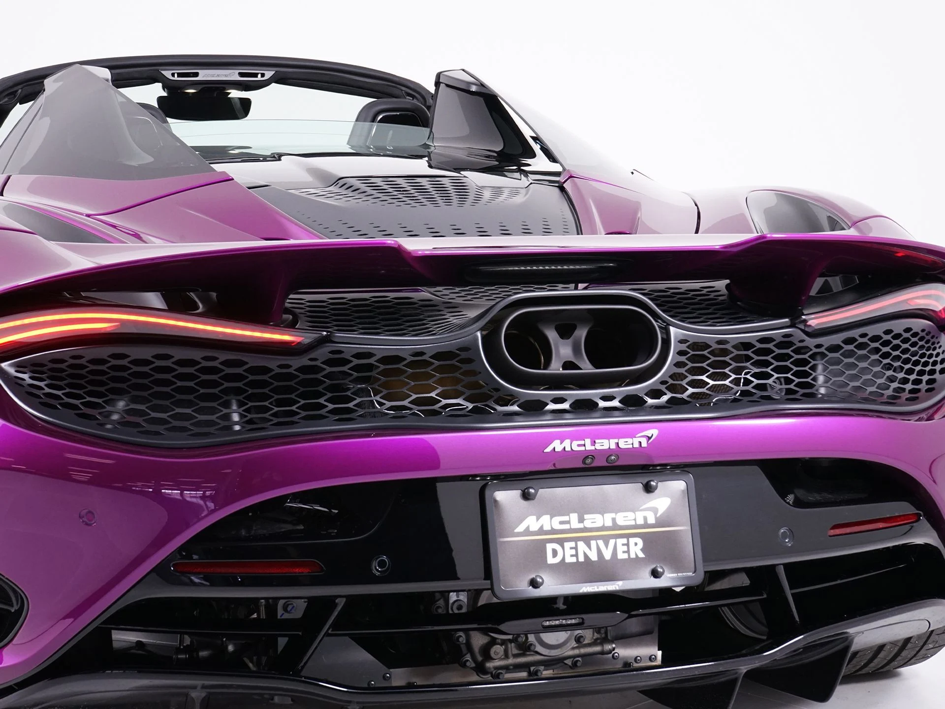 mph020_147443640_157e9191ba2260cac690a11c7f688660x_3e559a589b