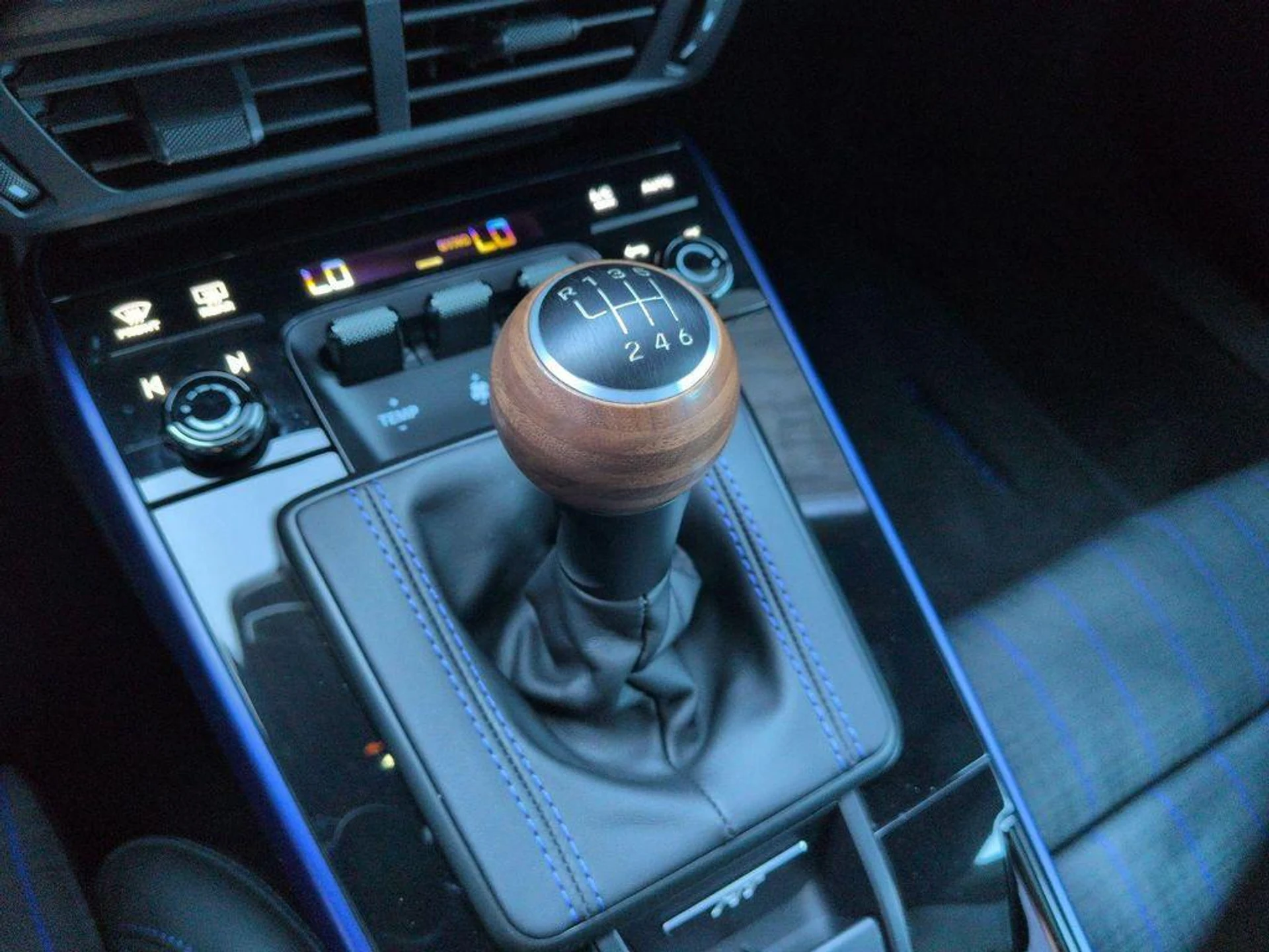 mph020_1481598263_e_YO_Gh_Gu7o_By_Me_H_w_Tmpn3_B02zs_7627e382cb