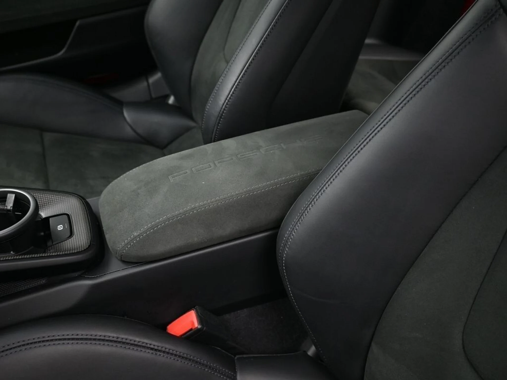 mph020_1485475171_7d9426fe7d396aa29be32cdf4b9ba562x_a33d748426