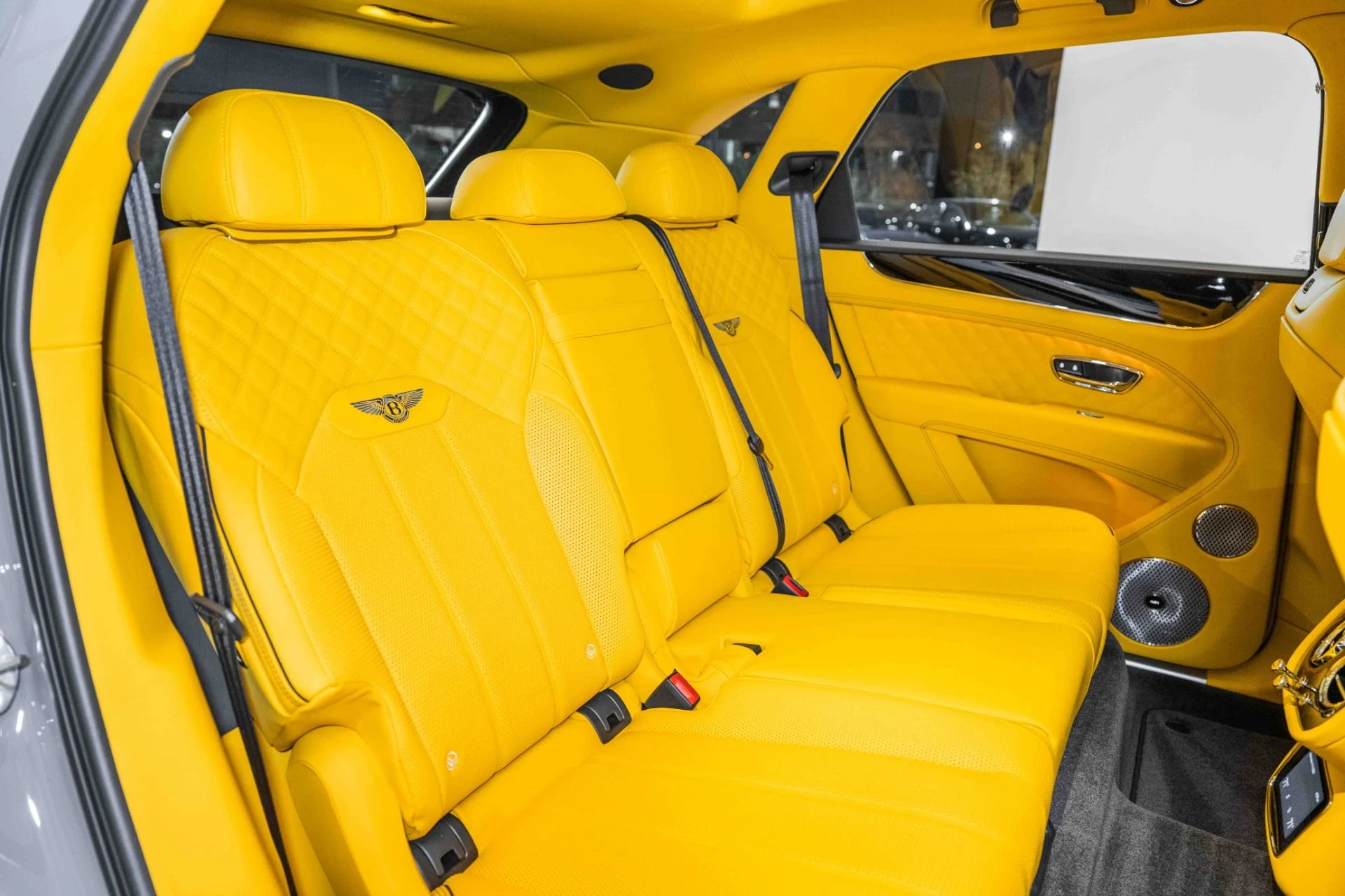 mph020_1489881119_Used_2023_Bentley_Bentayga_S_V8_1698872285_9989a02aad