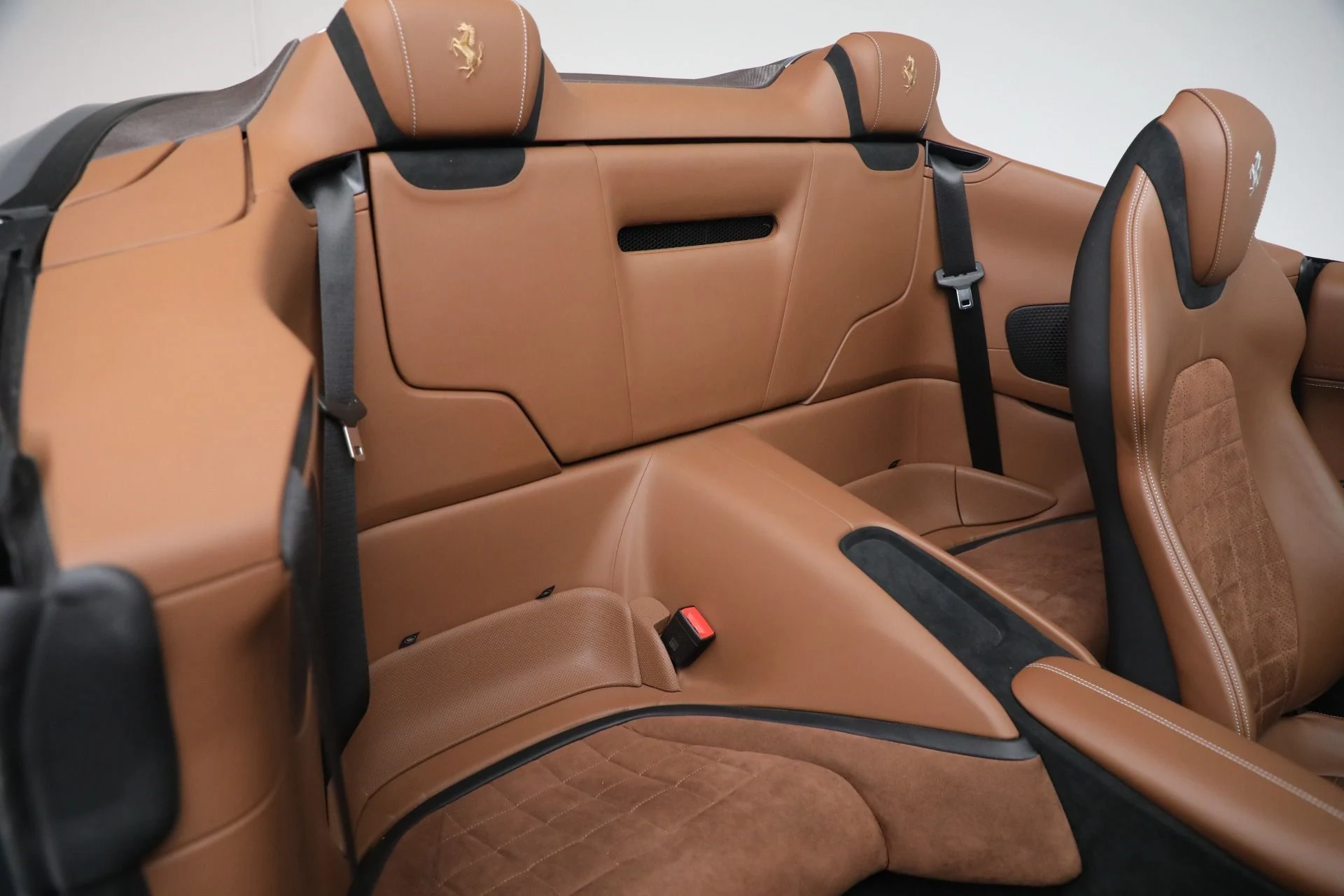 mph020_1491390744_Used_2025_Ferrari_Roma_Spider_1767969069_1e592e5df8