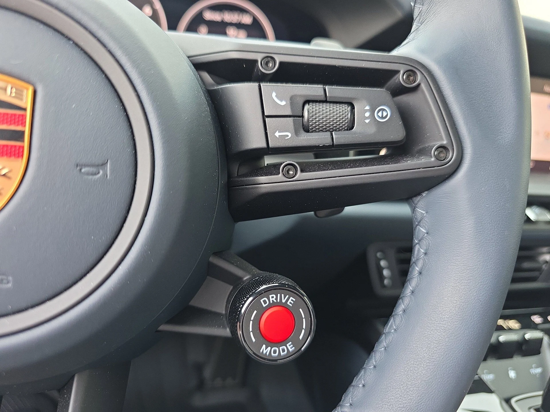 mph020_1491498839_c6aab6e69f905486405a601a54c7ae00x_2d08832cc1