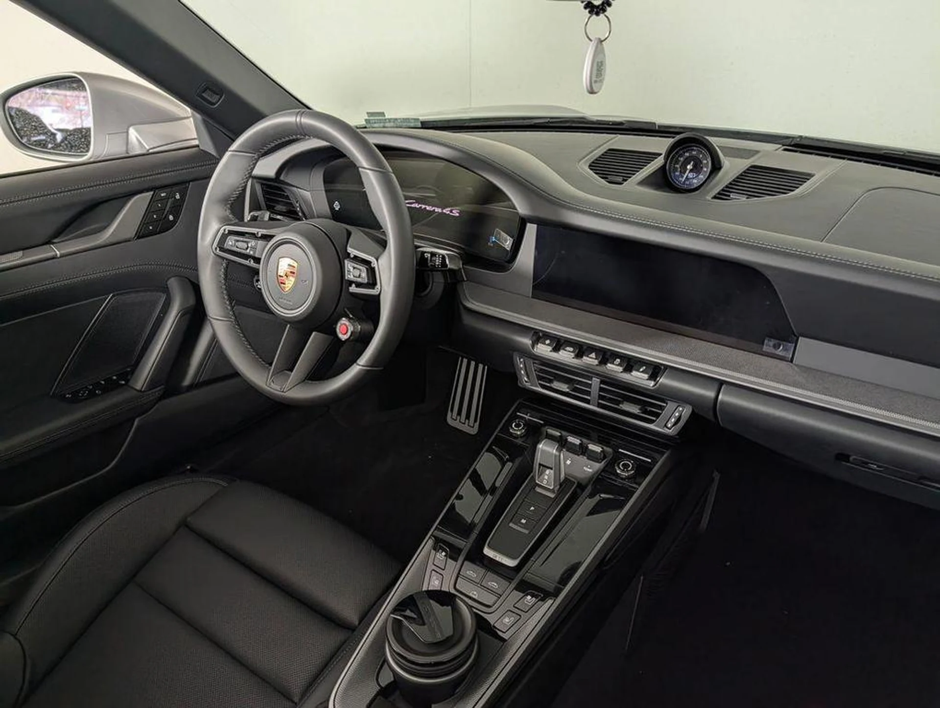 mph020_1495063107_ftz_Qws1j_E5_Mf_N_Gx_FXY_Zl_Rhzkr_w_3f44f8ecca