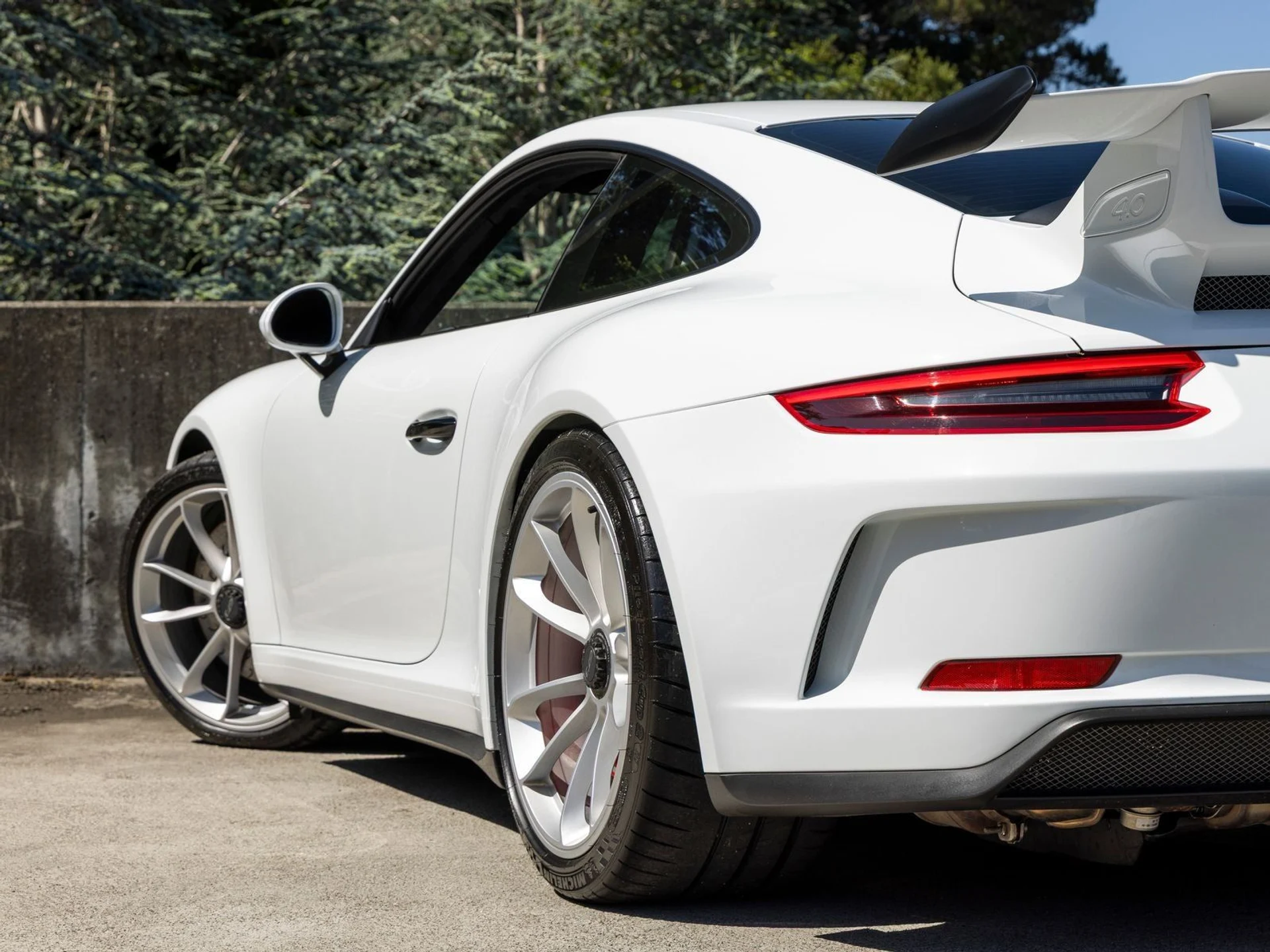 mph020_151111513_21_76f7f96981