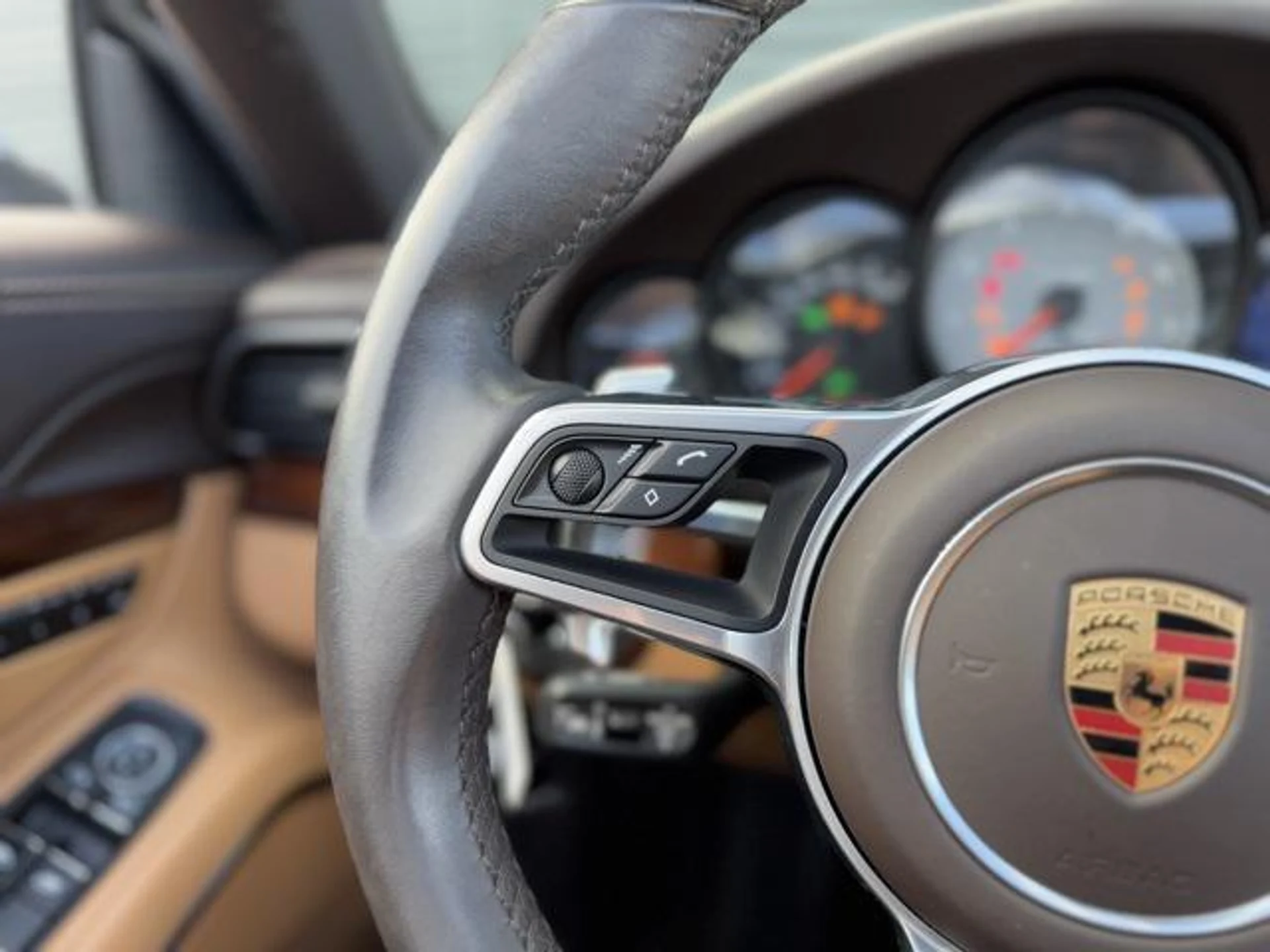 mph020_1527869729_yfyd0k_Nso9ra_Q_Abfx_WN_Go7u_G49_Y_69c5a2ce39