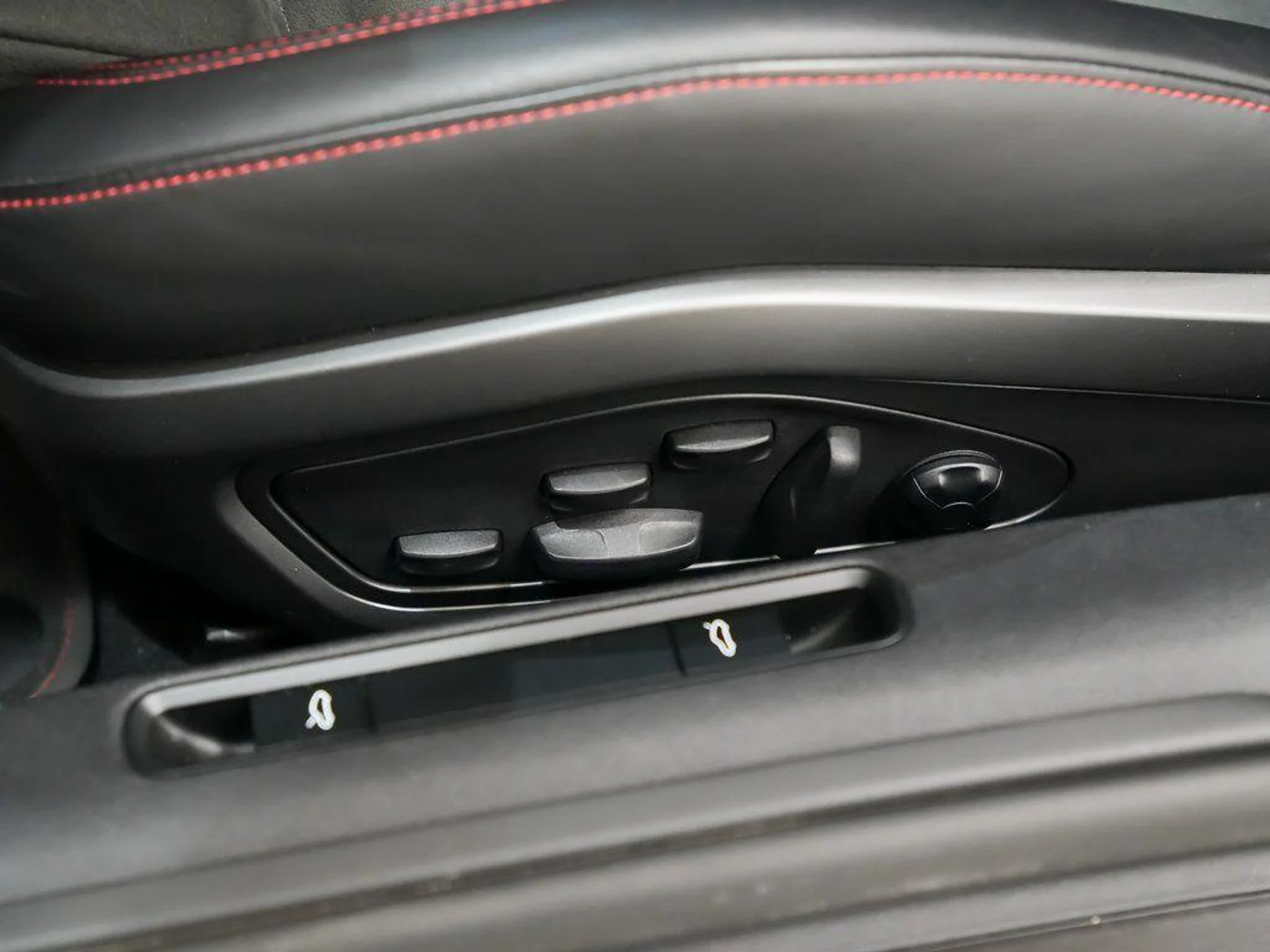 mph020_1527948097_w_U_Iwu_Eookzzgz_Pm_Suvq_B1_H6o_C_Ws_152a9c0928