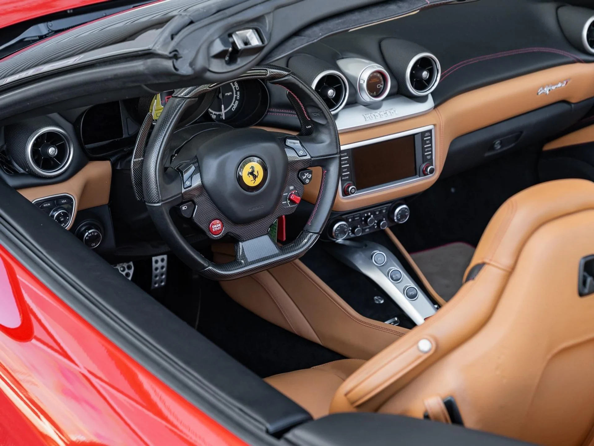 mph020_1528899314_Used_2015_Ferrari_California_T_1761253533_9353a4e766