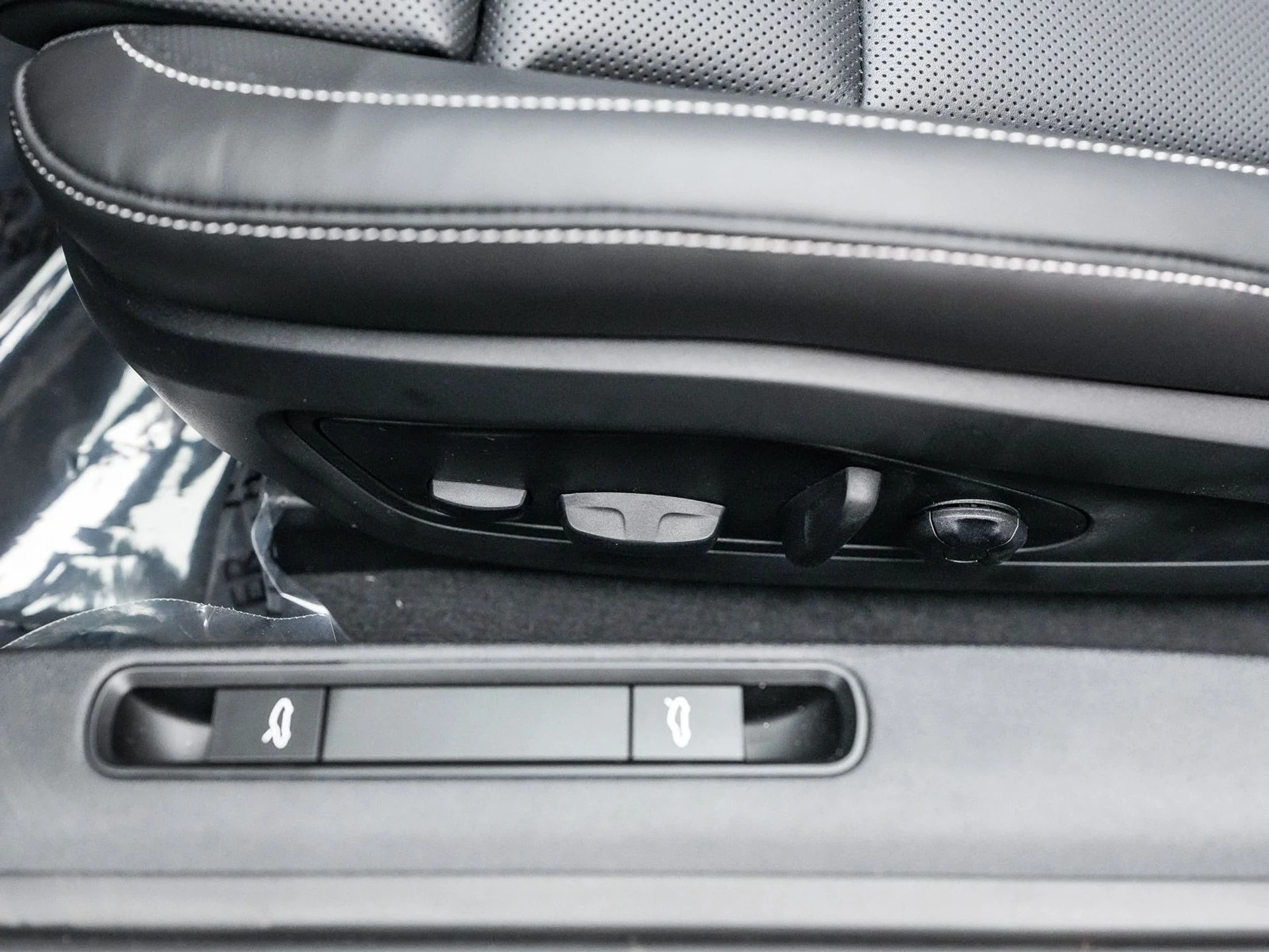 mph020_1529916699_75149e473ad9e37a8579991a0af733a5x_704d8f1651