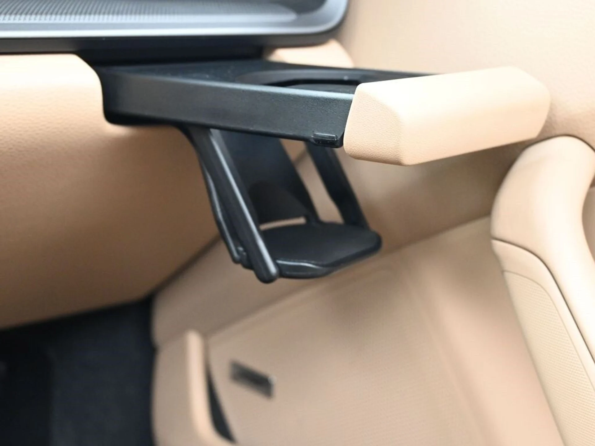 mph020_1534046634_c742d4183f4901fe270172dc295b3c36x_29edc81d75