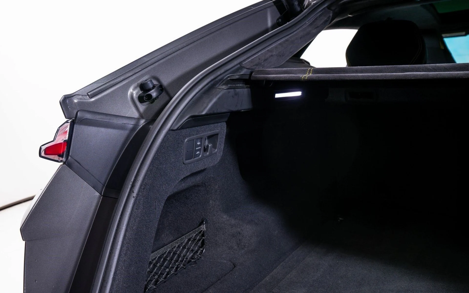 mph020_1534827212_f428fb1ab61f1605e5d5c21ad9a84541x_f13fb442c1