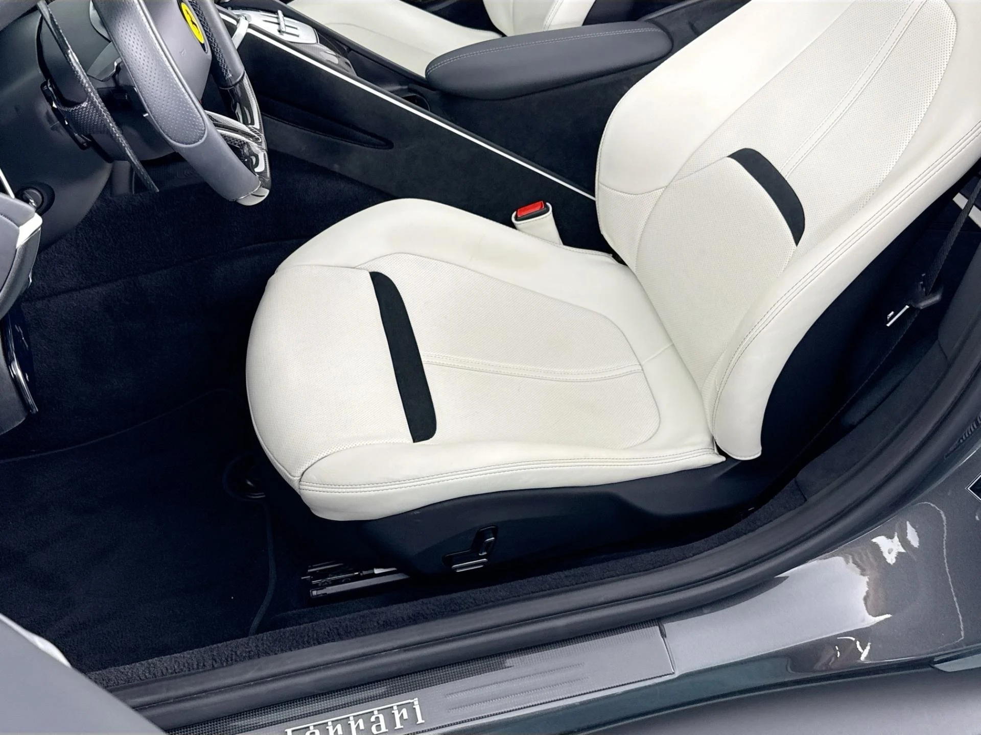 mph020_1537094306_Used_2025_Ferrari_Roma_Spider_1783621654_15224fd572